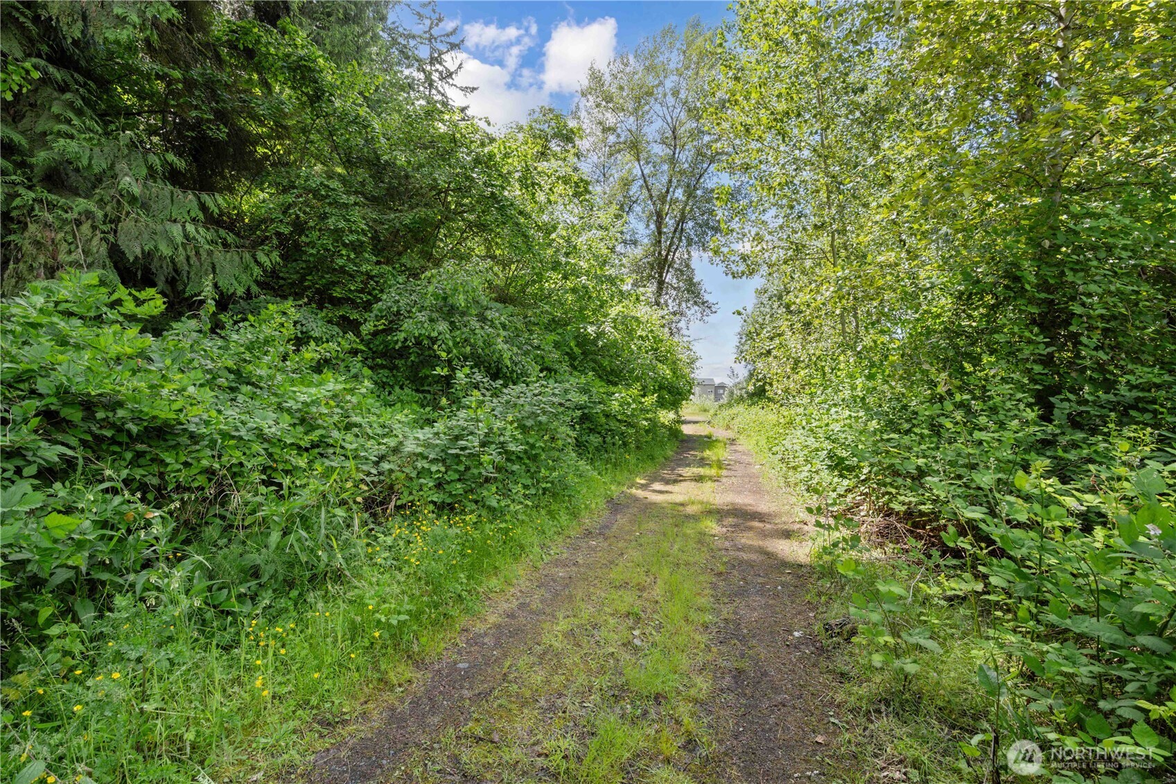 3304 E Pioneer Property Photo 12