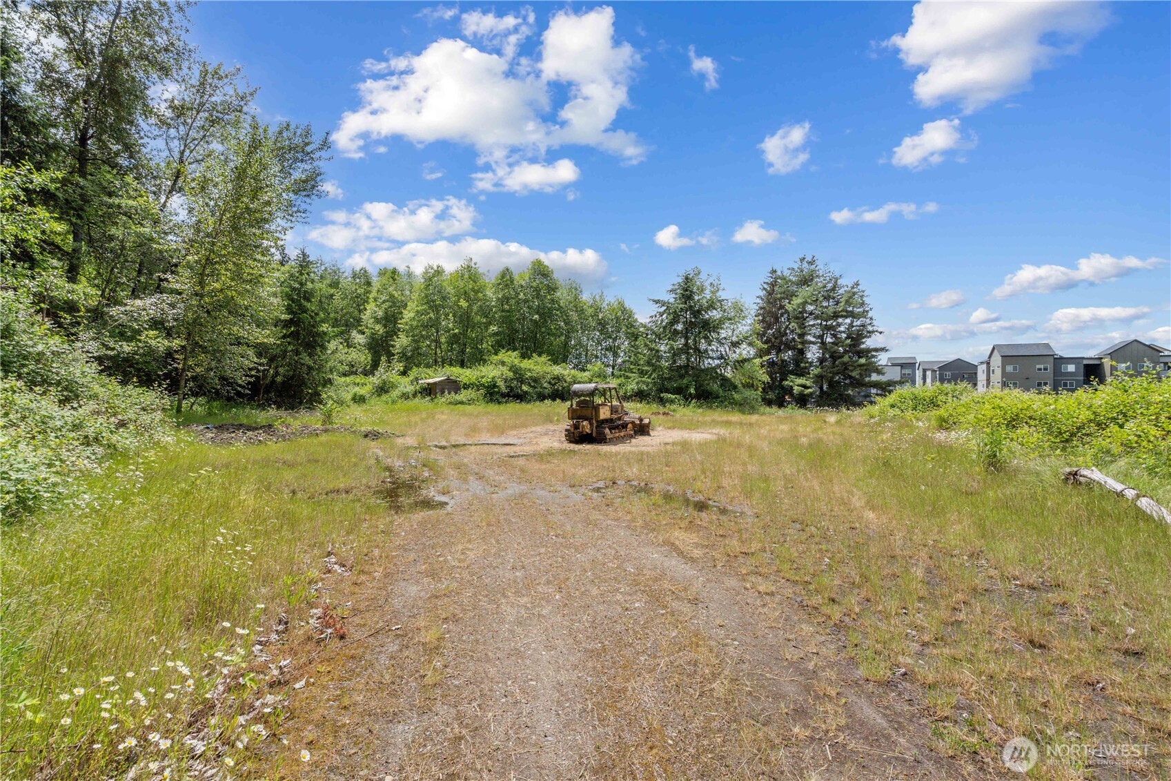 3304 E Pioneer Property Photo 15