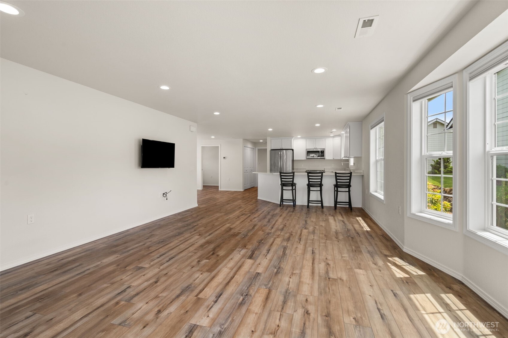 1406 Stillwaters Avenue Property Photo 4