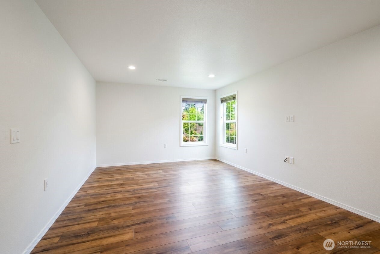 1406 Stillwaters Avenue Property Photo 17