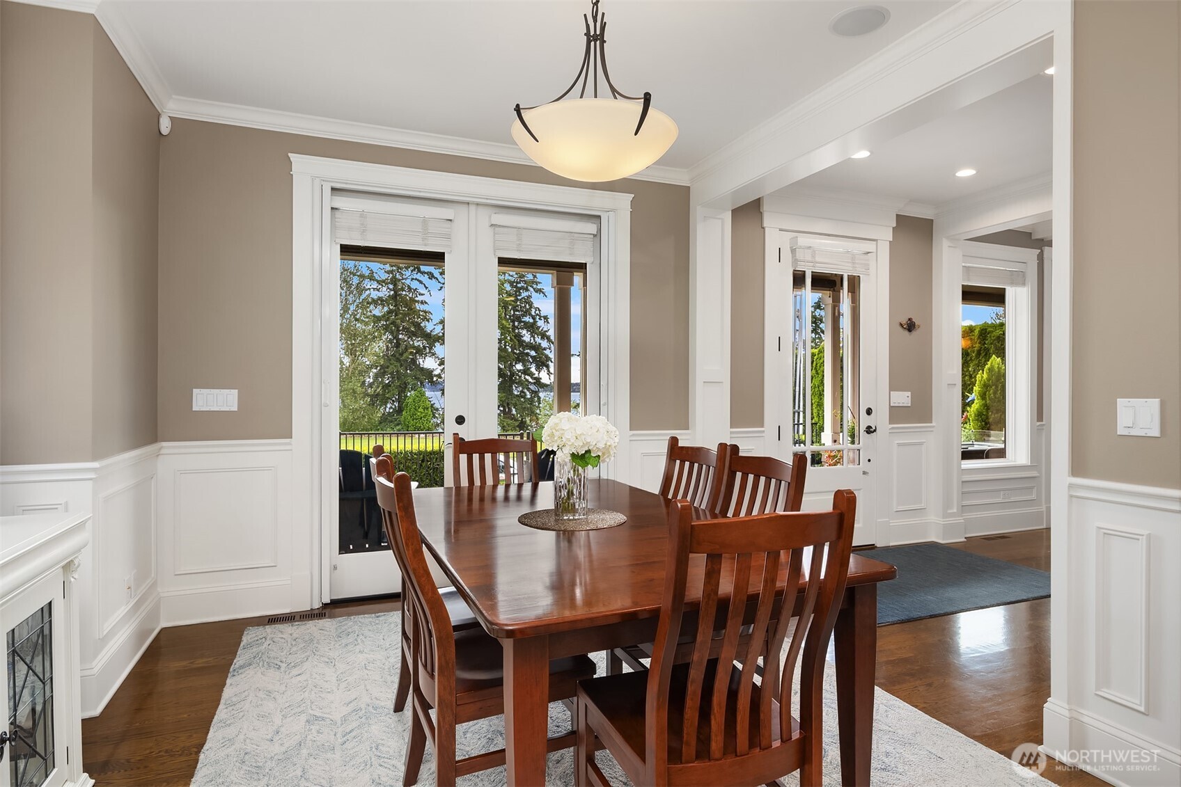 150 Waverly Way Property Photo 13
