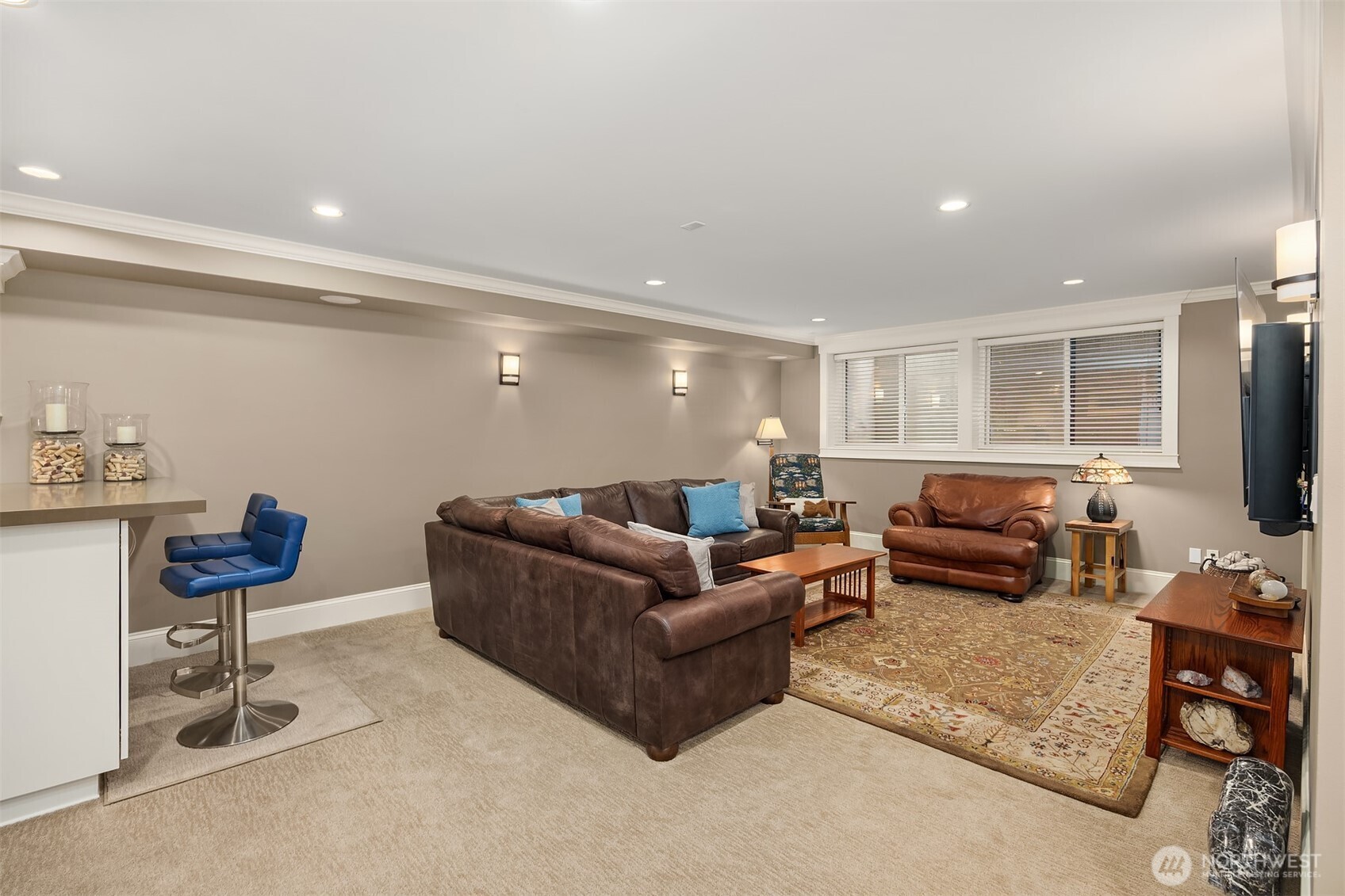 150 Waverly Way Property Photo 28