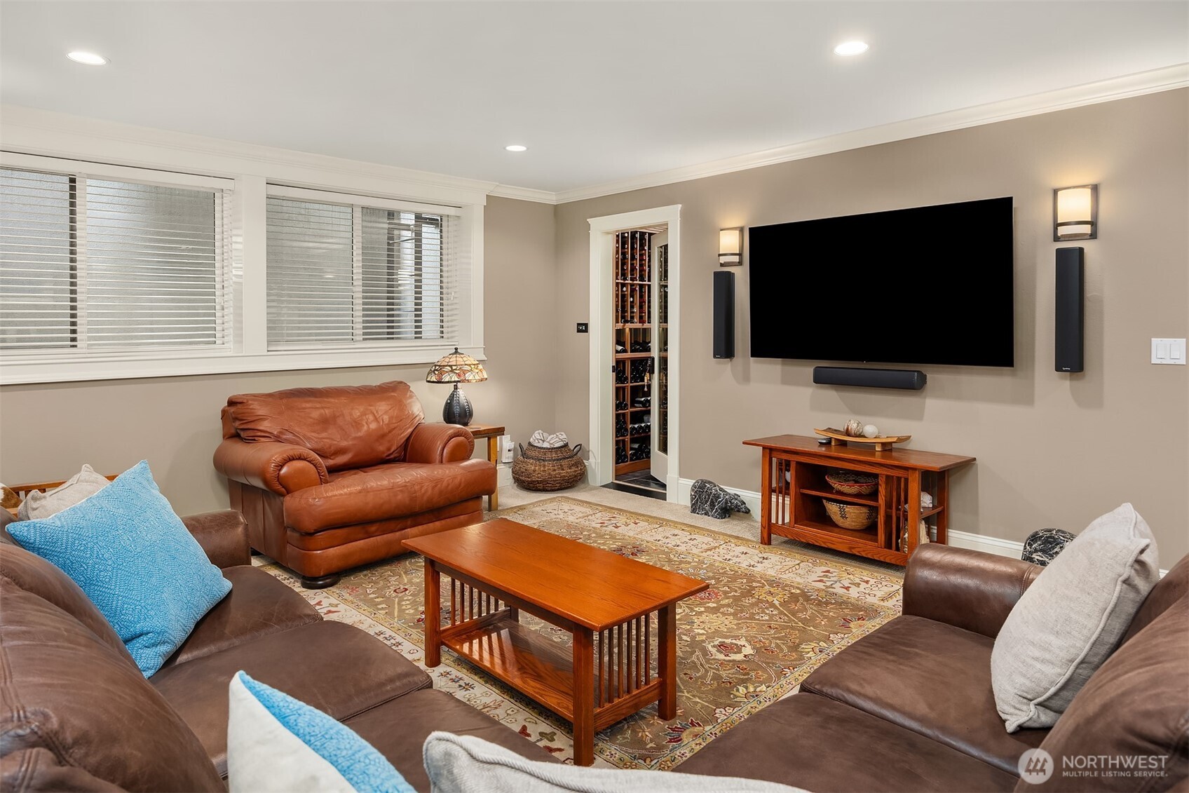 150 Waverly Way Property Photo 30