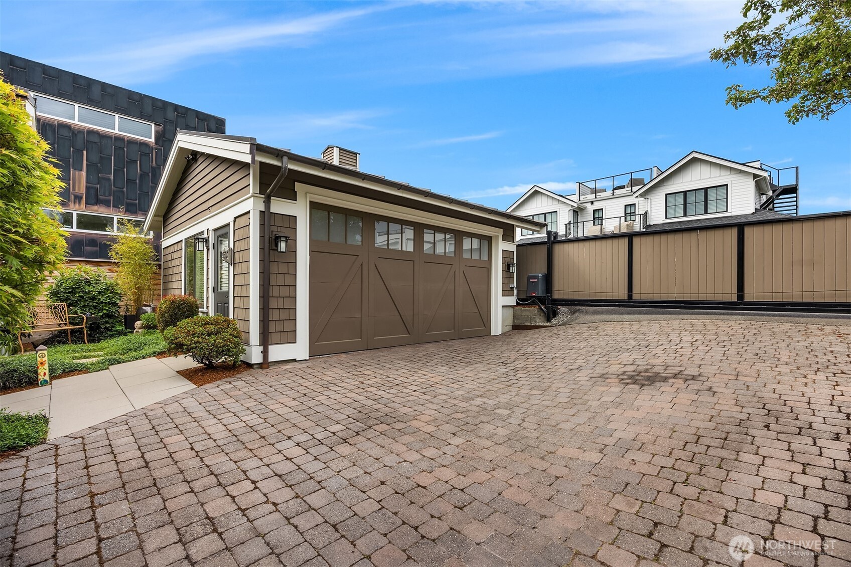 150 Waverly Way Property Photo 37