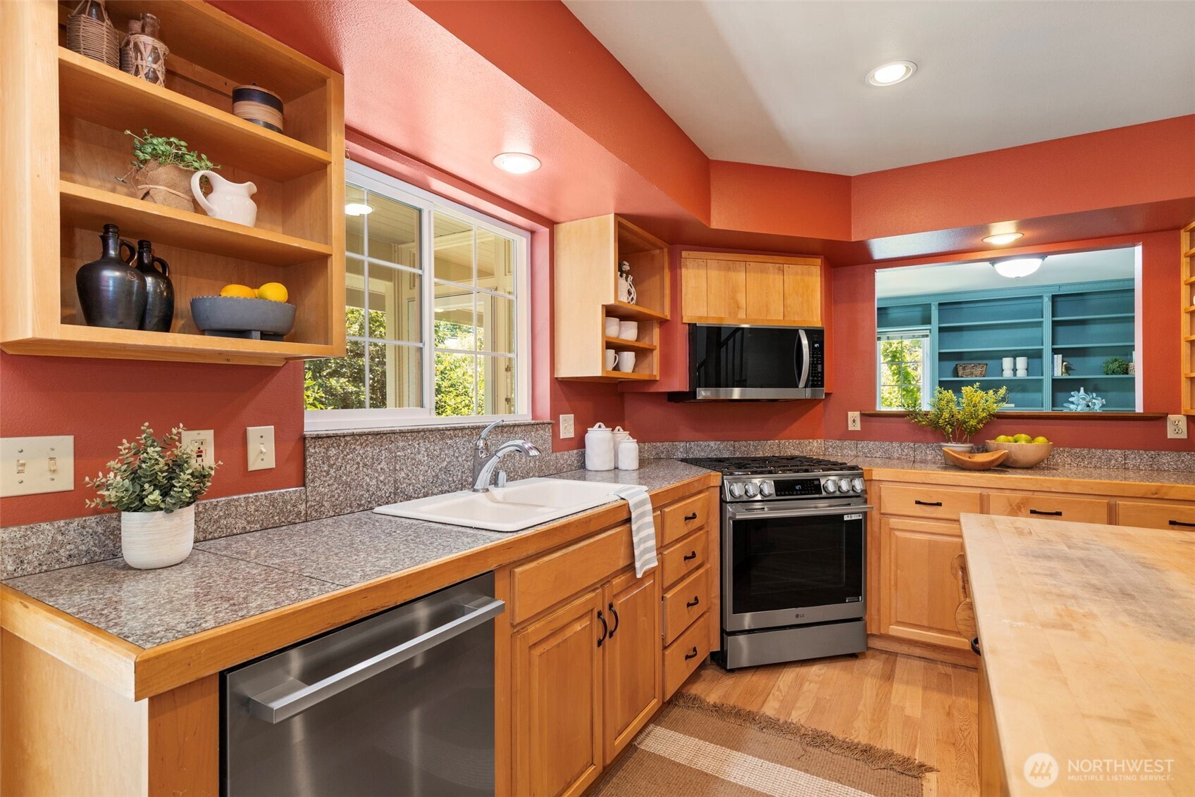 1757 Maple Street Property Photo 10