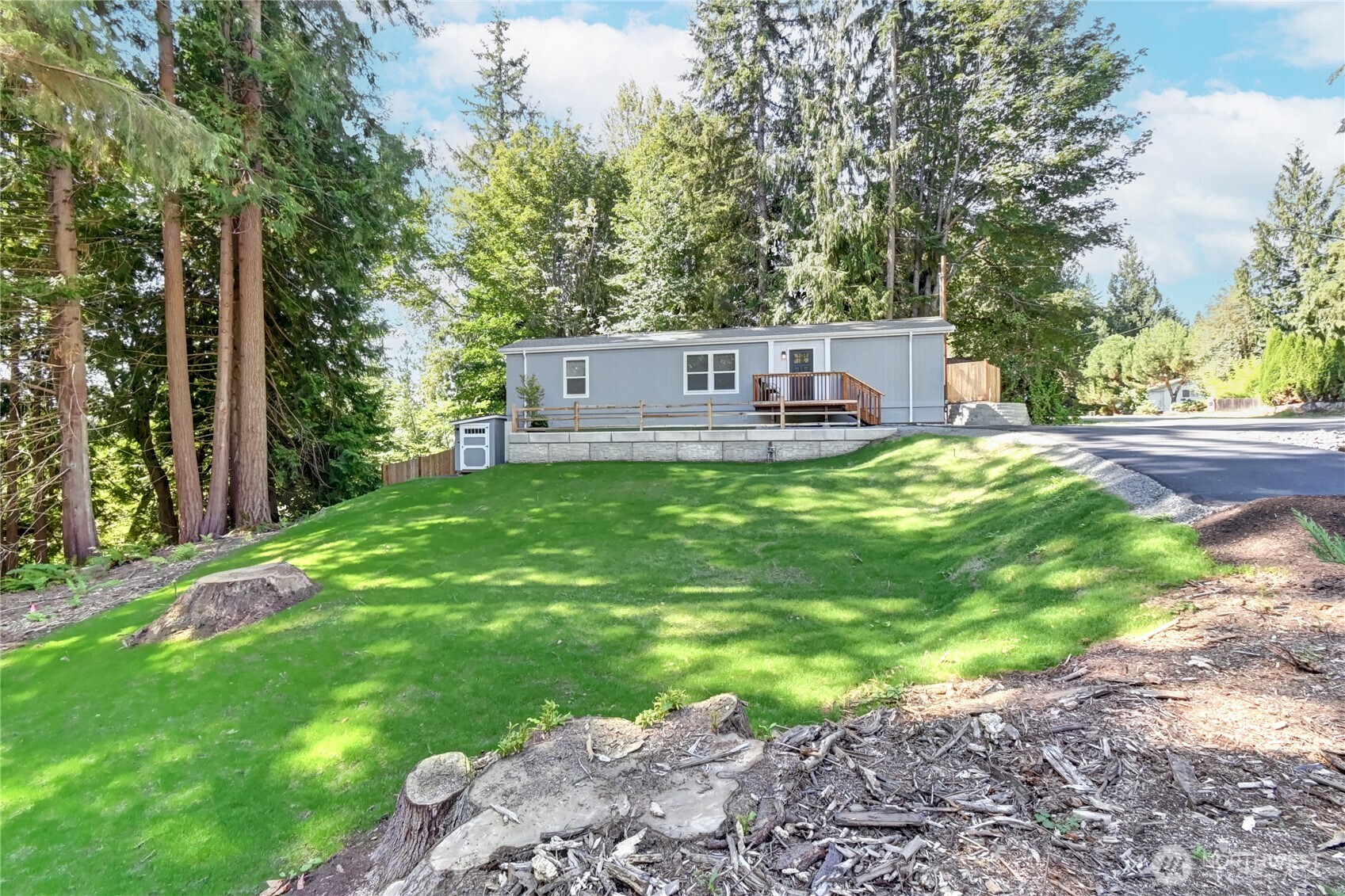 18012 123 Place Property Photo 6