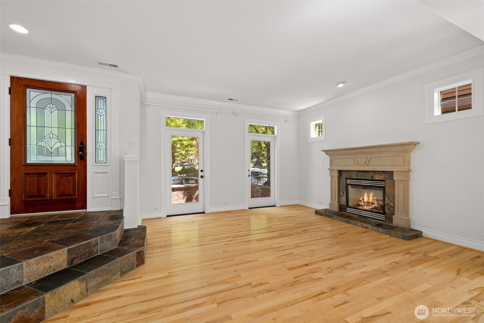 2575 Ne Park Drive Property Photo 5