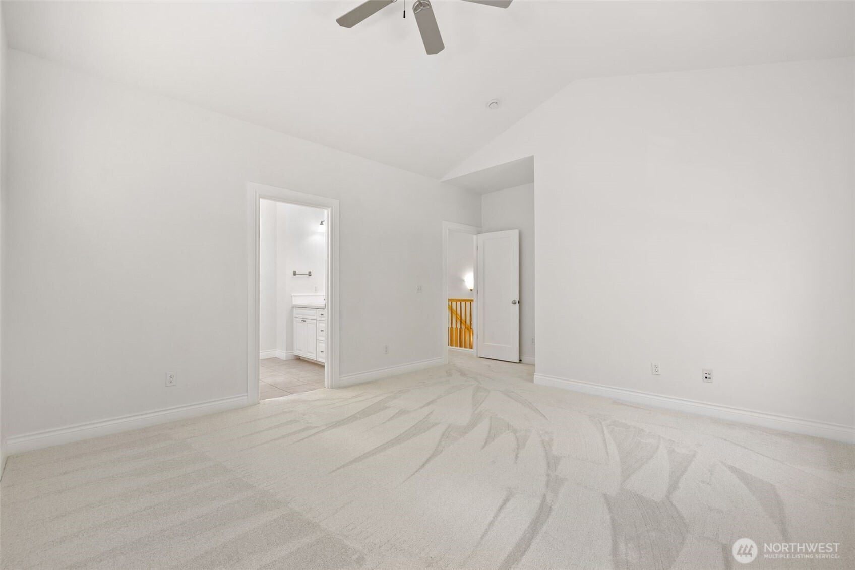 2575 Ne Park Drive Property Photo 14