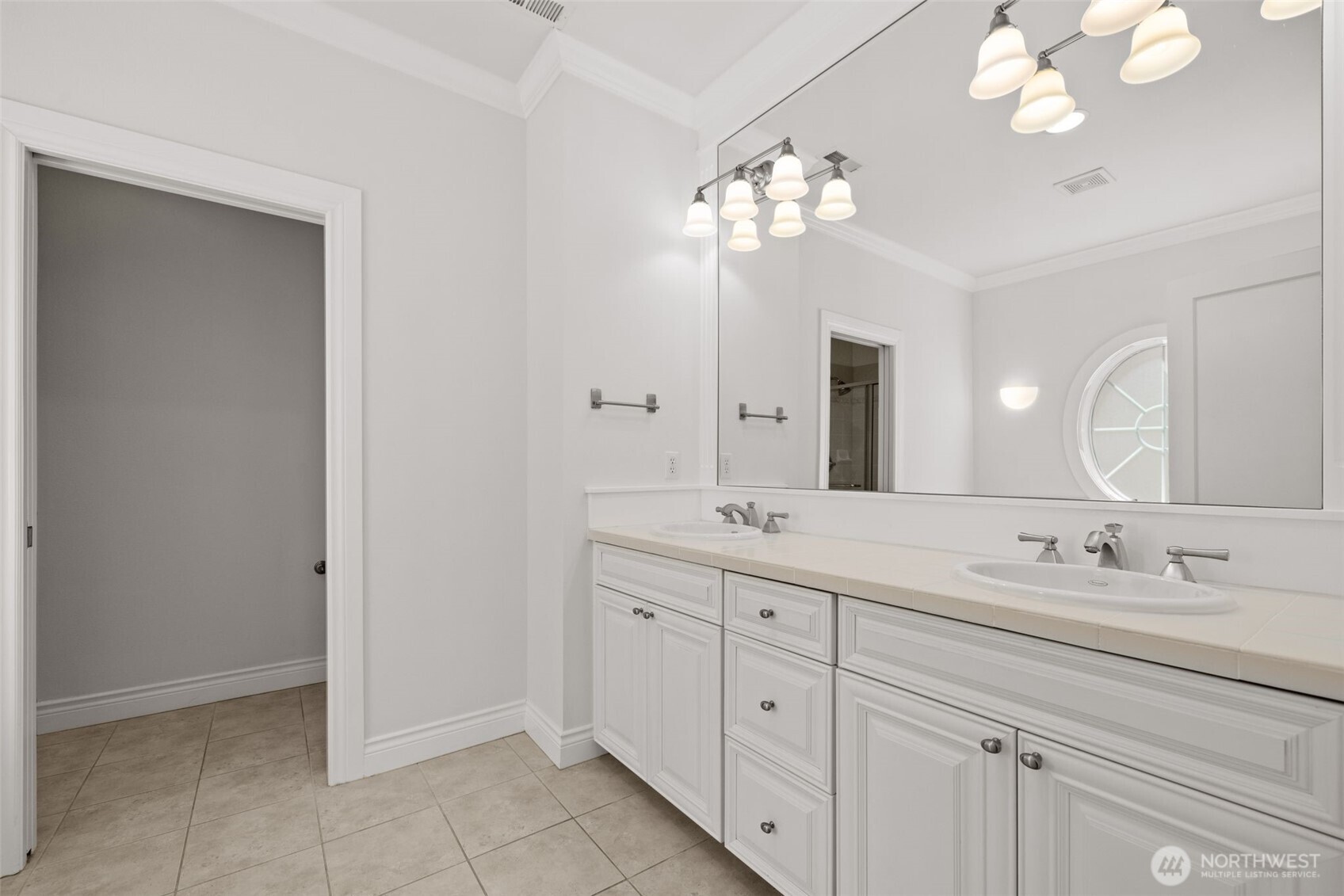 2575 Ne Park Drive Property Photo 17