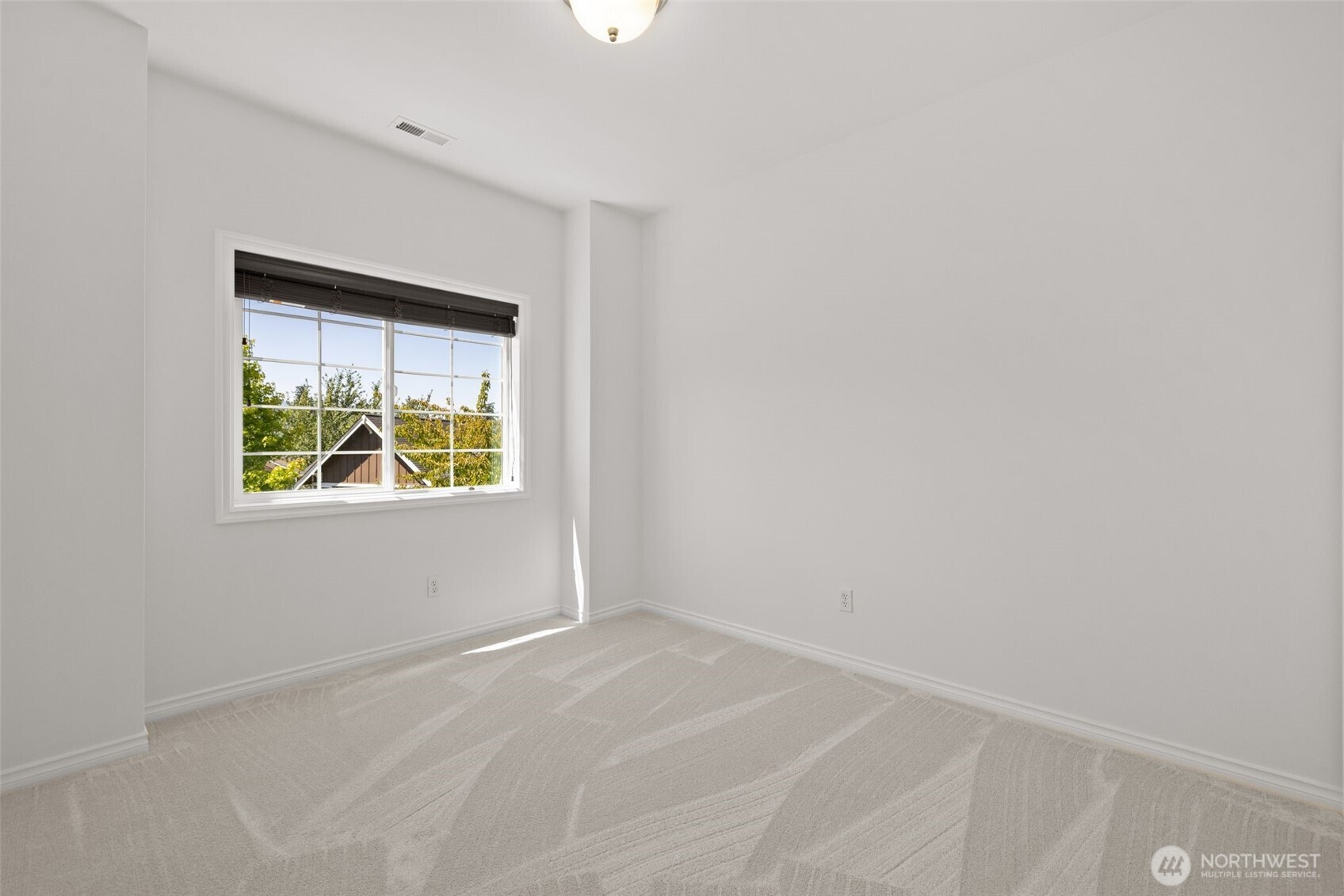 2575 Ne Park Drive Property Photo 22