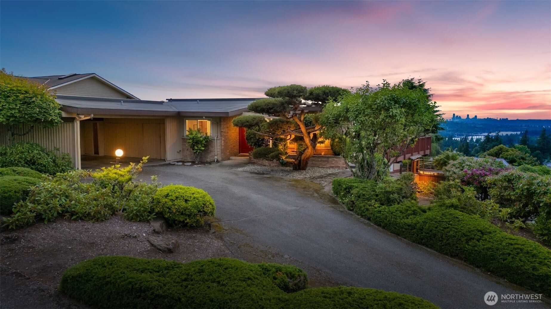 4331 136th Place Property Photo 1