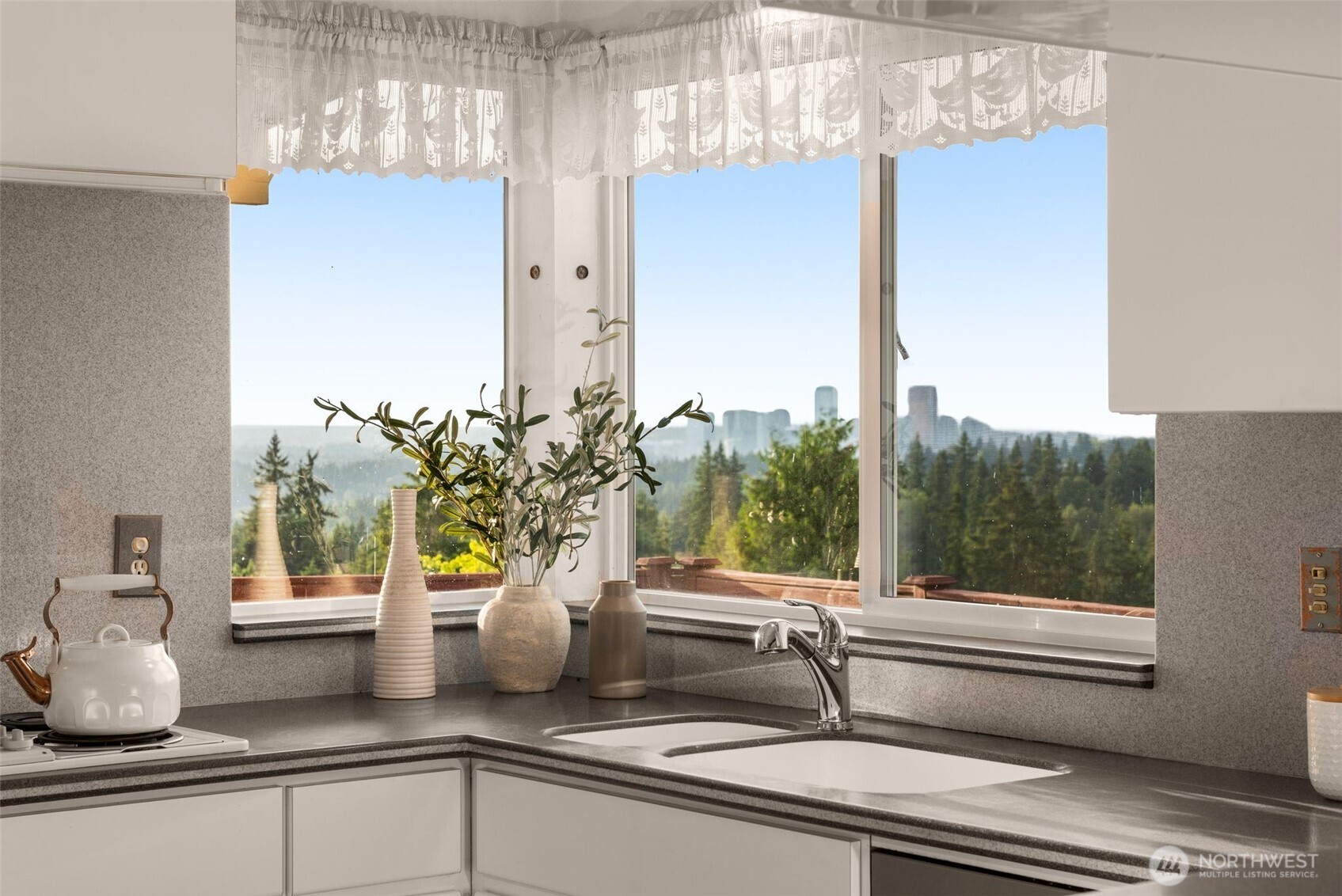4331 136th Place Property Photo 16