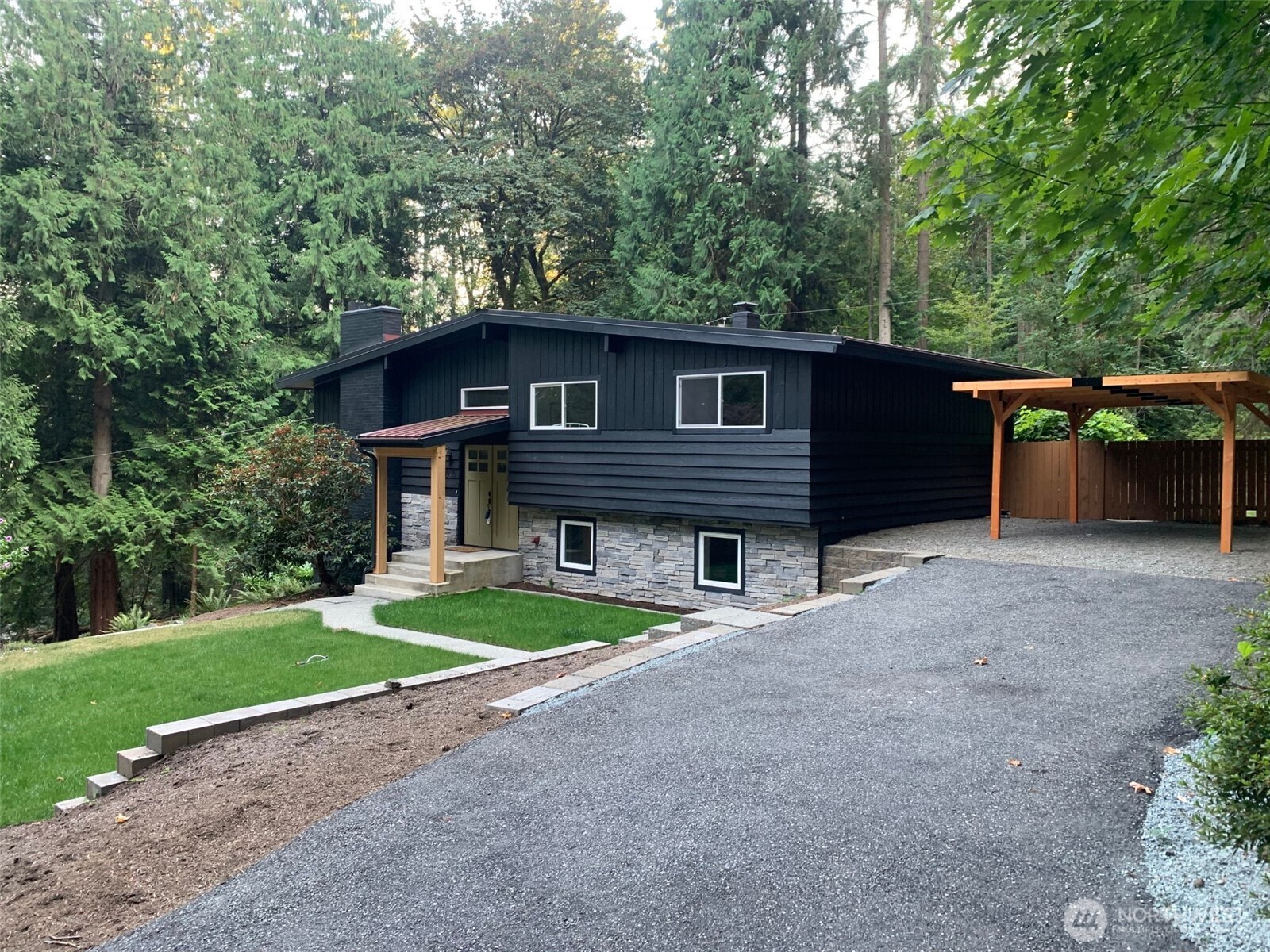 19035 Se 56th Street Property Photo 2