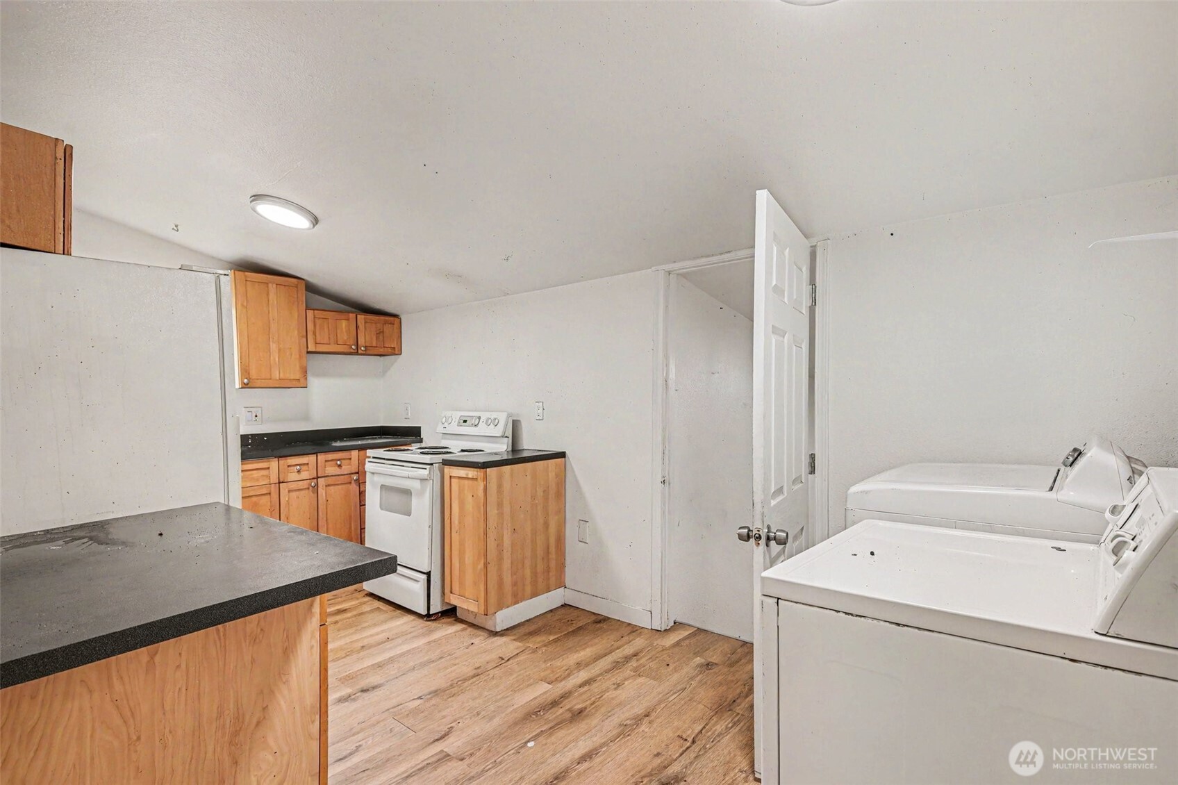 1207 Sw Cambridge Street Property Photo 3