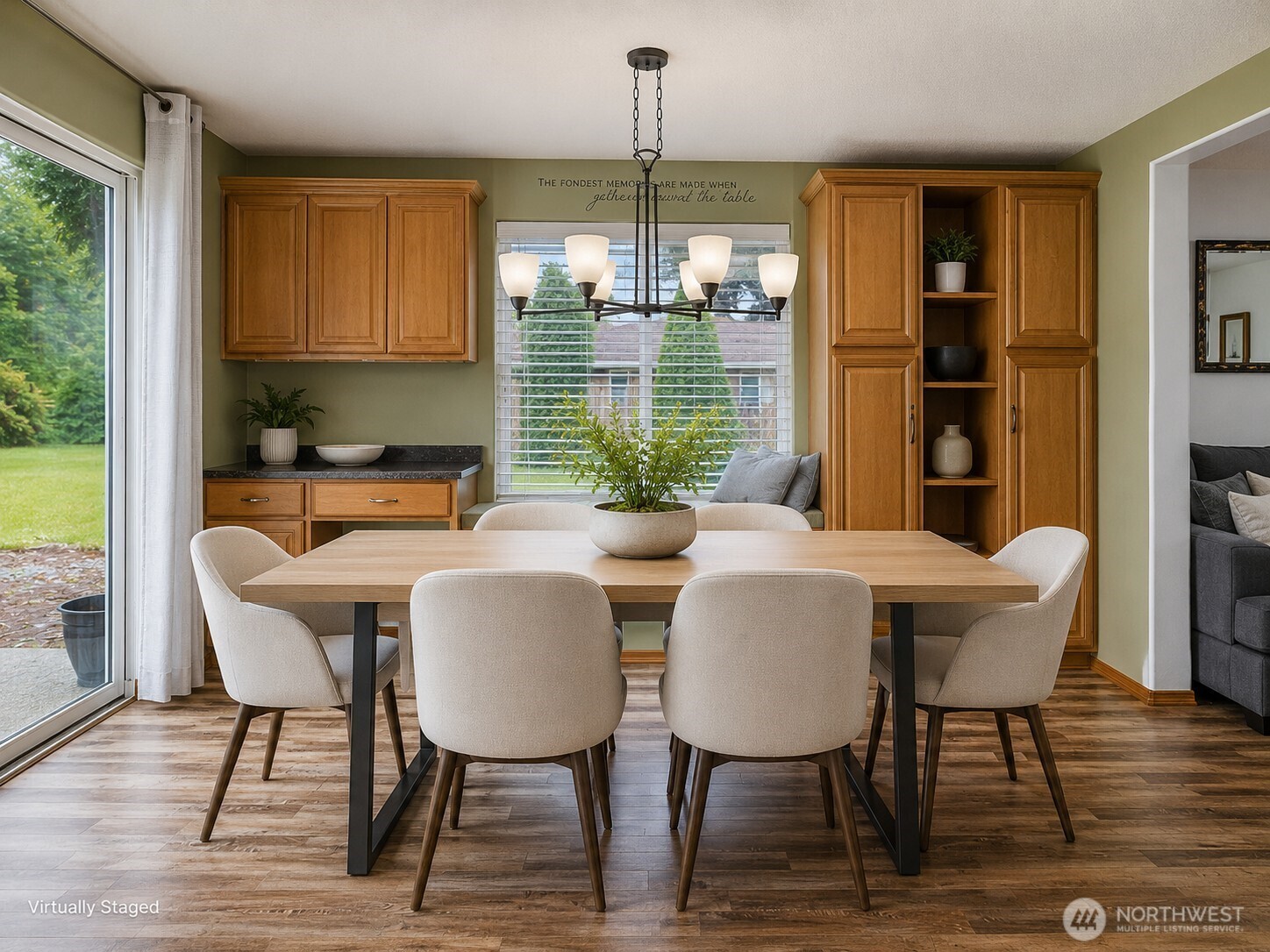 1902 194th Street Property Photo 11