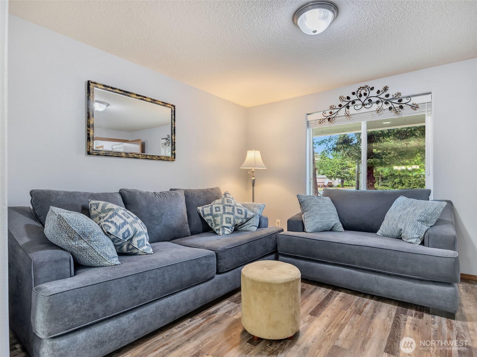 1902 194th Street Property Photo 12