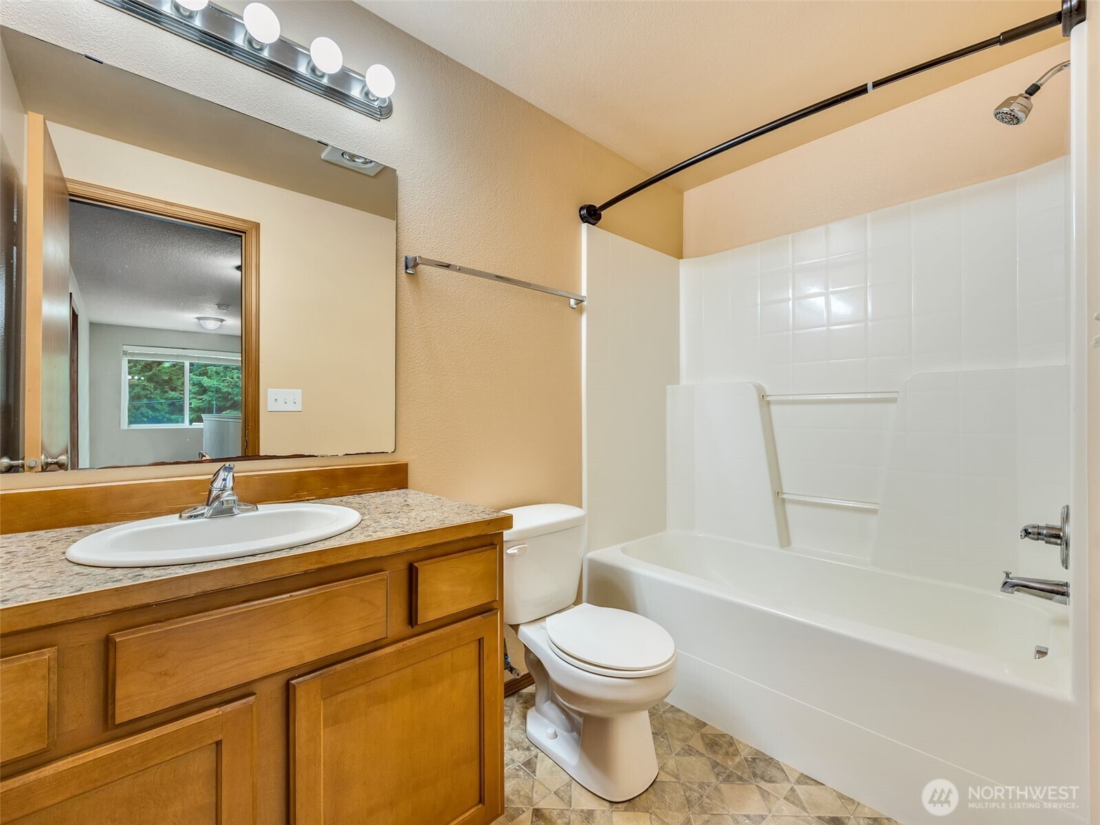 1902 194th Street Property Photo 24