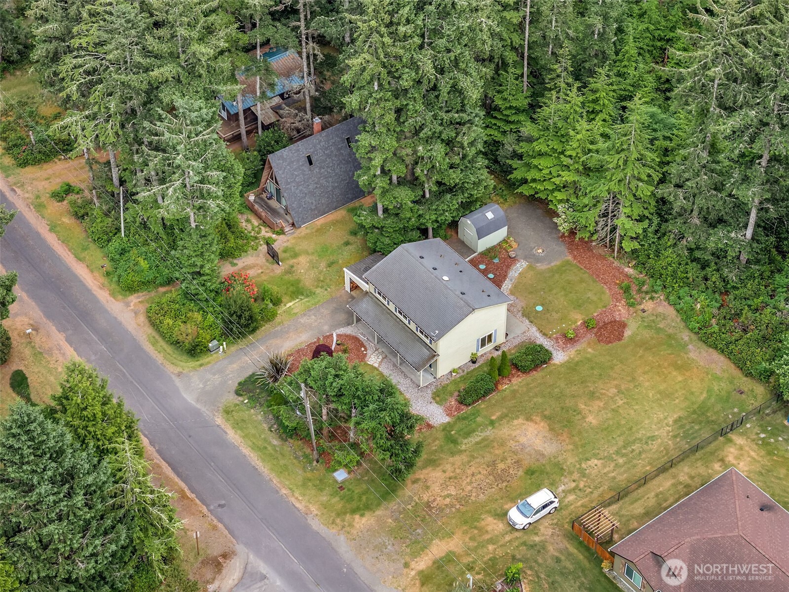 1902 194th Street Property Photo 28