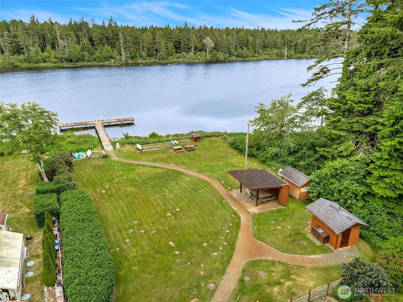 1902 194th Street Property Photo 32