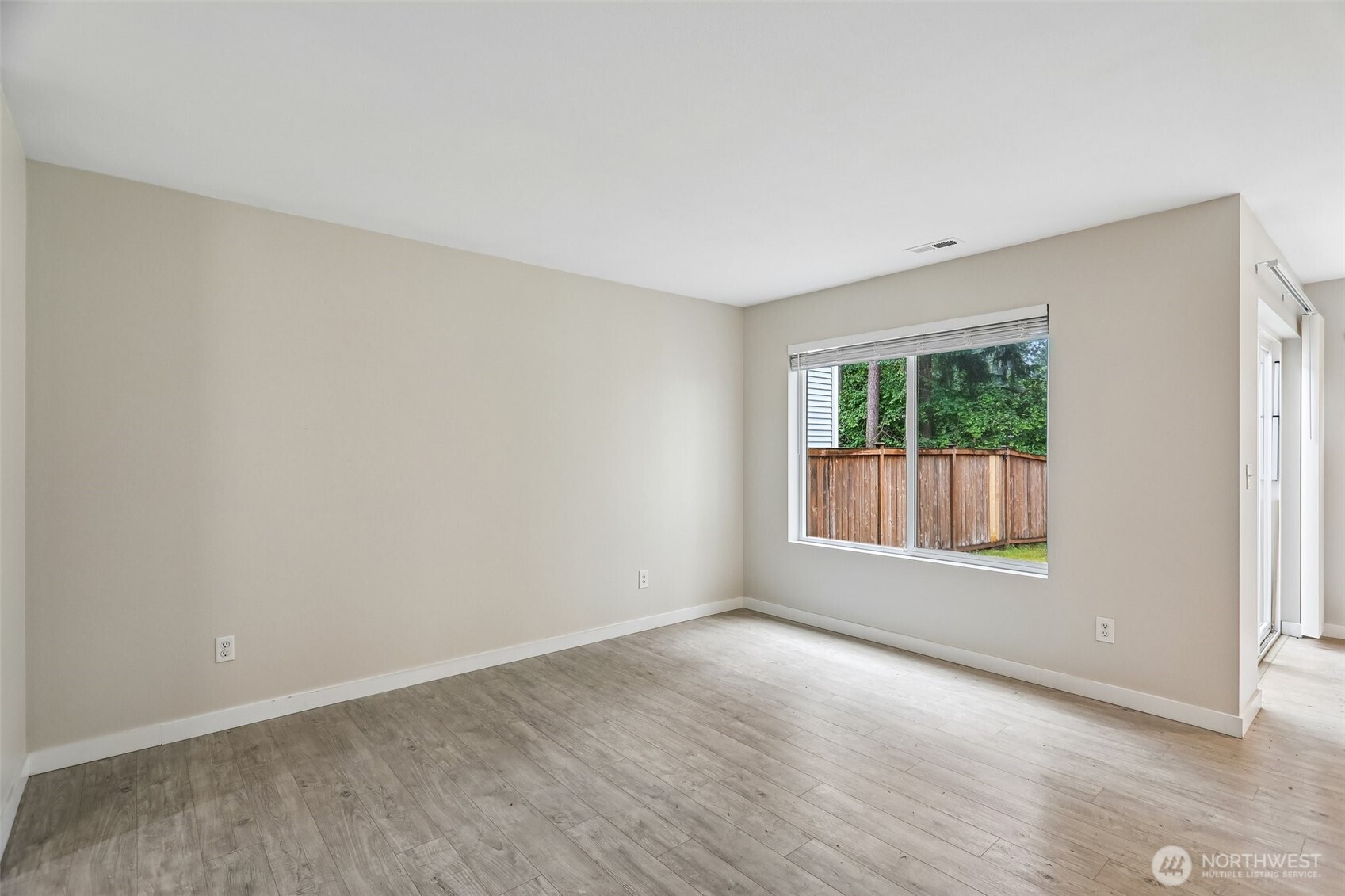 5110 203rd Street Ct Property Photo 3