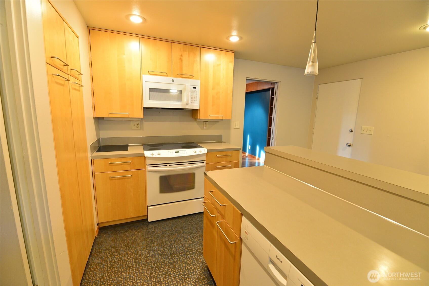 2228 Merchant Property Photo 12