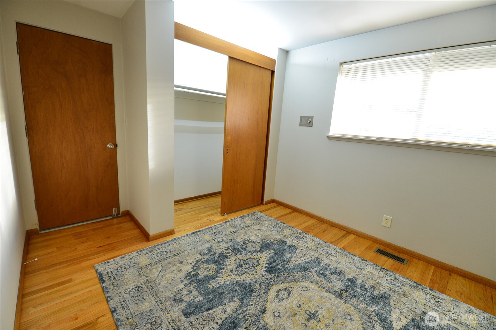 2228 Merchant Property Photo 16