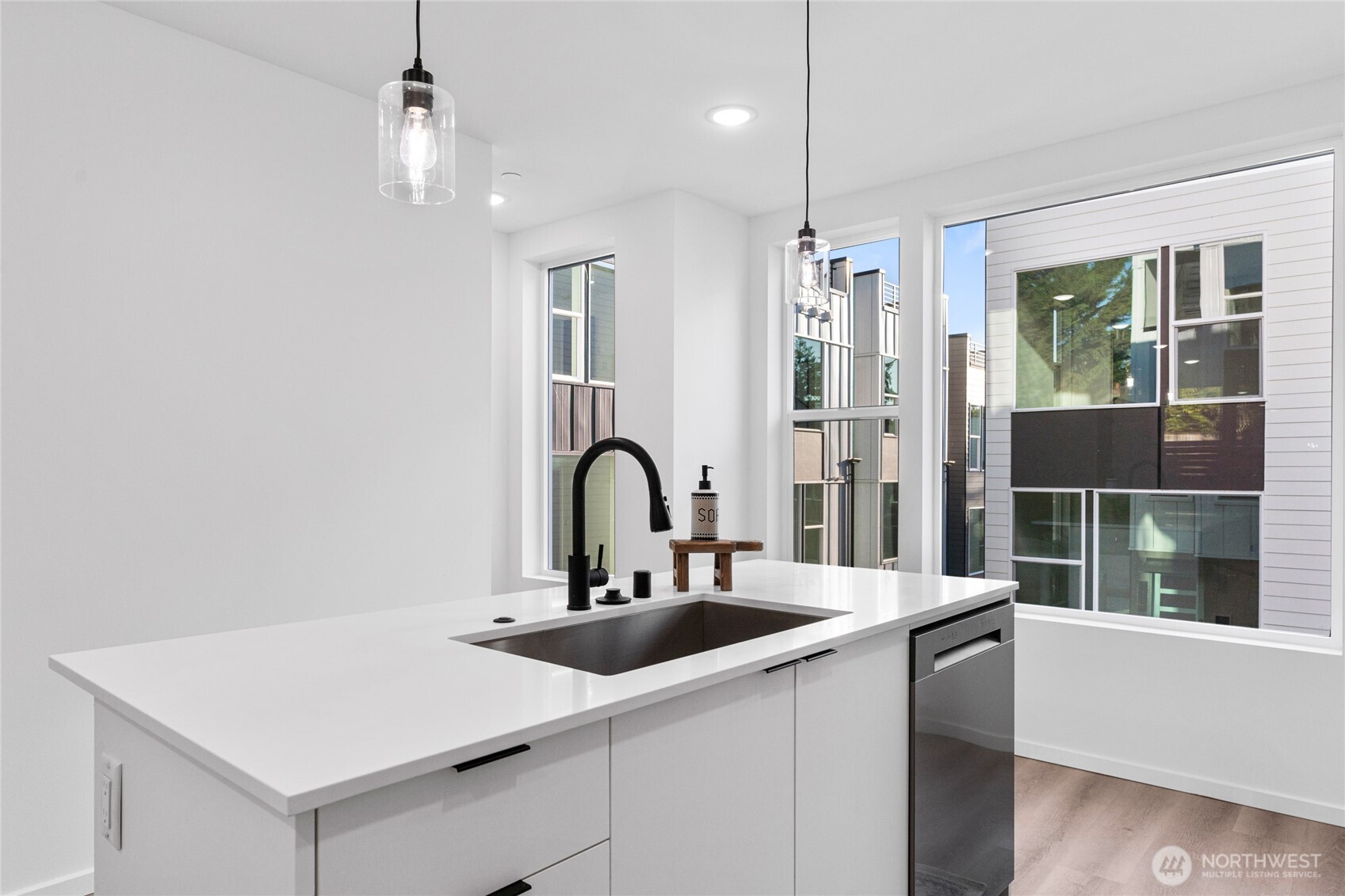 12512 35th Avenue B Property Photo 16