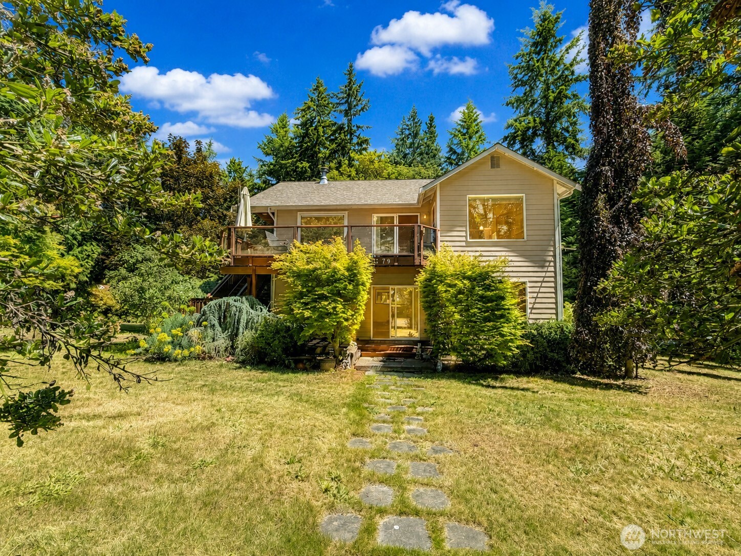 79 G Mukilteo Way Property Photo 1