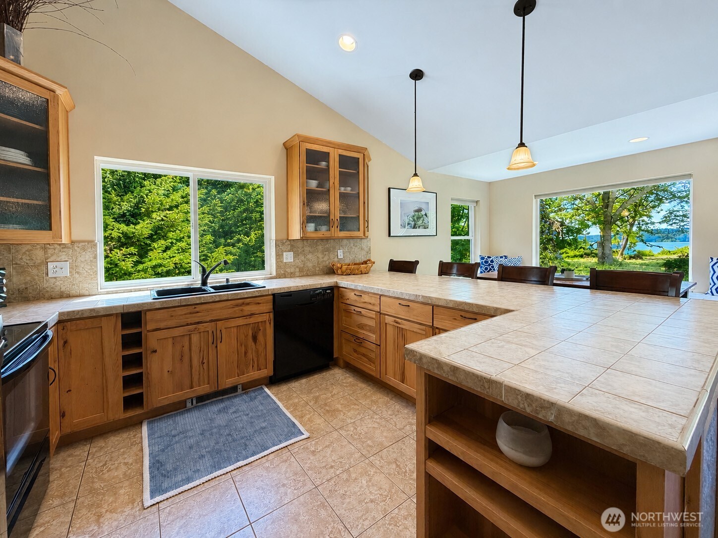 79 G Mukilteo Way Property Photo 17