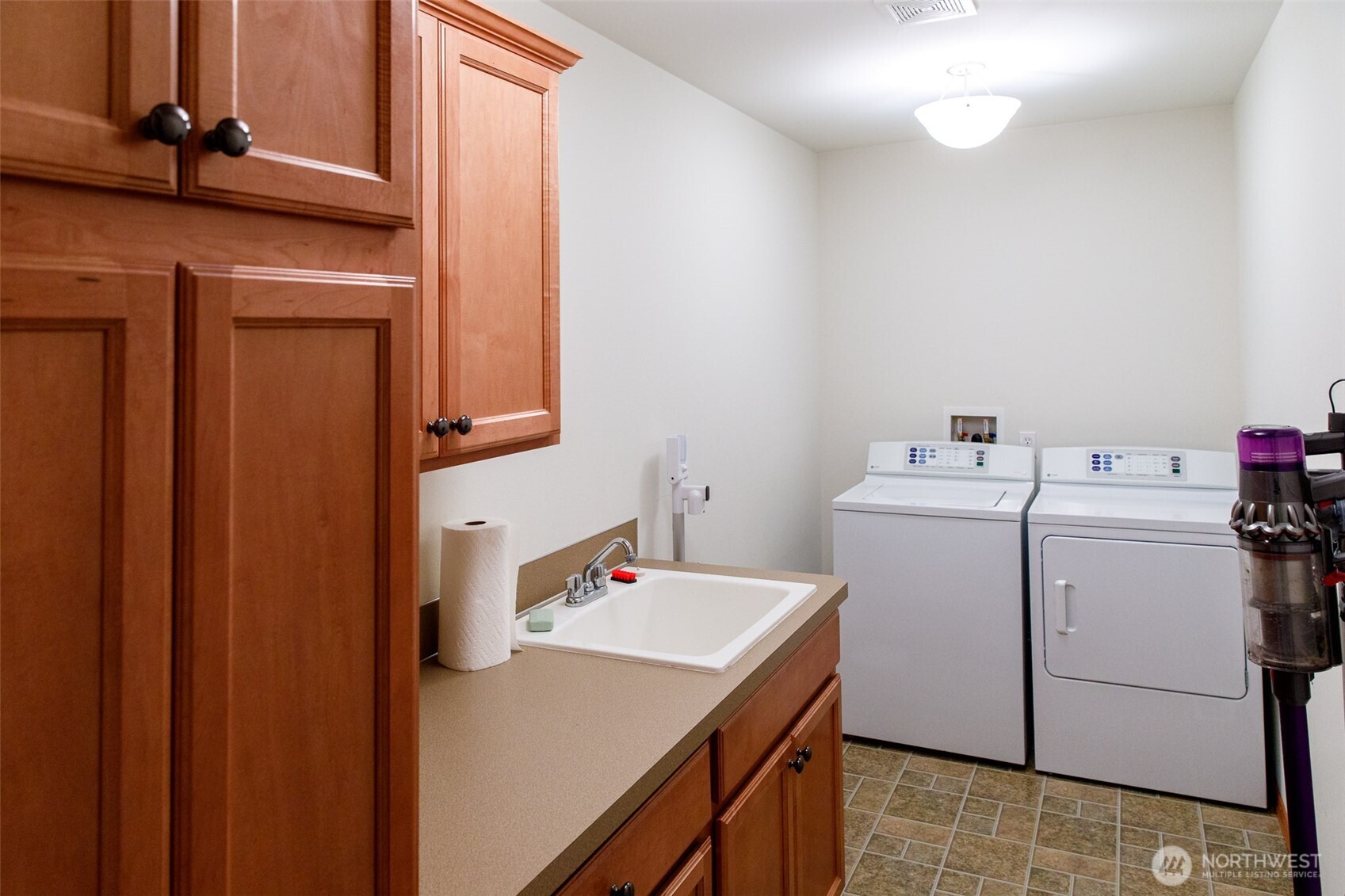 7226 Marvin Road Property Photo 17