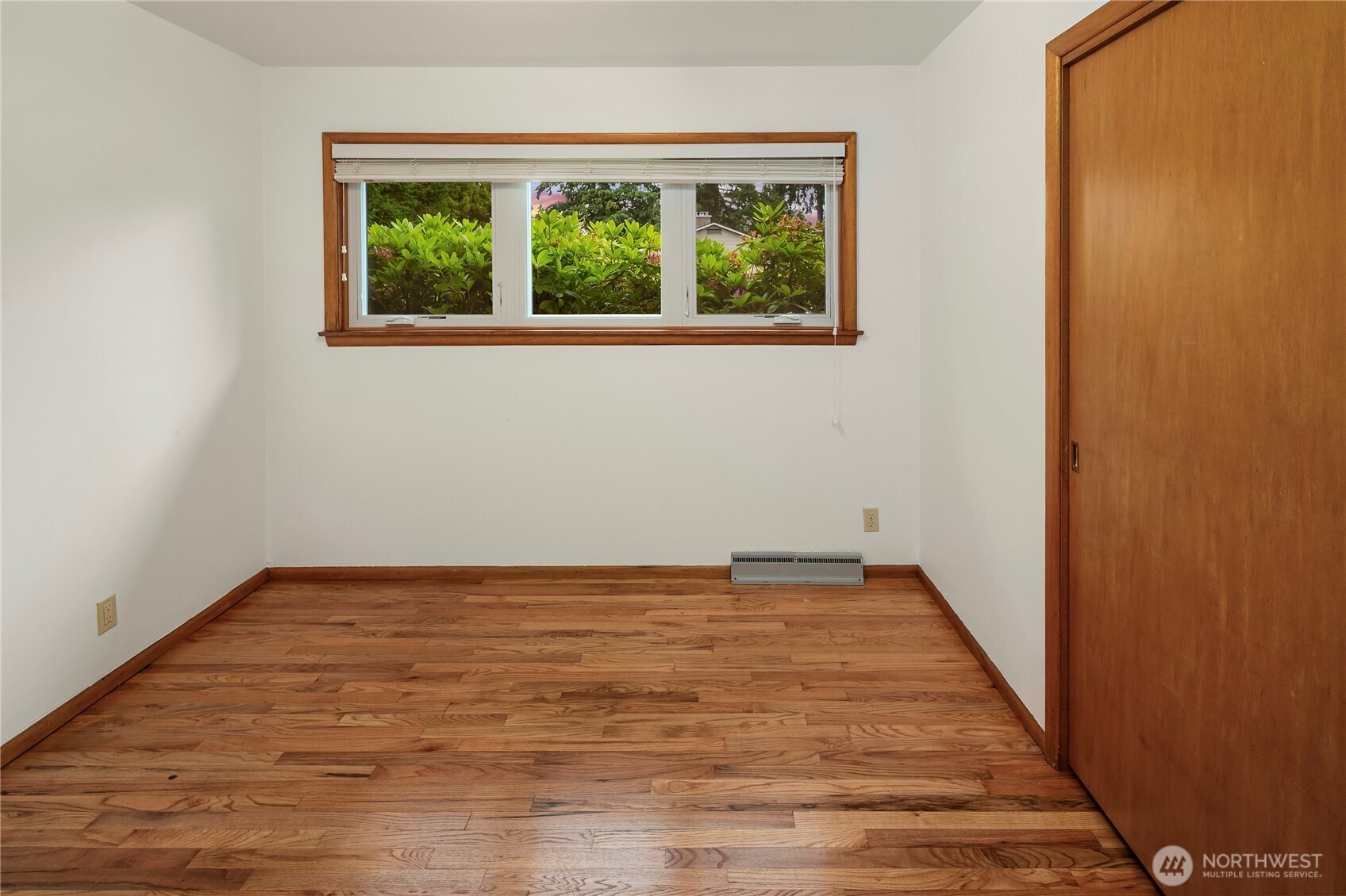 827 Marine View Circle Property Photo 15