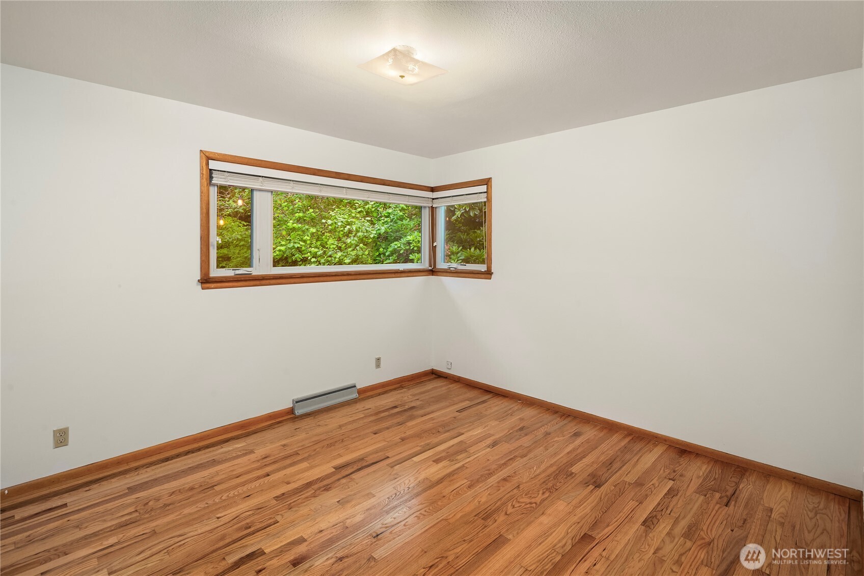 827 Marine View Circle Property Photo 17