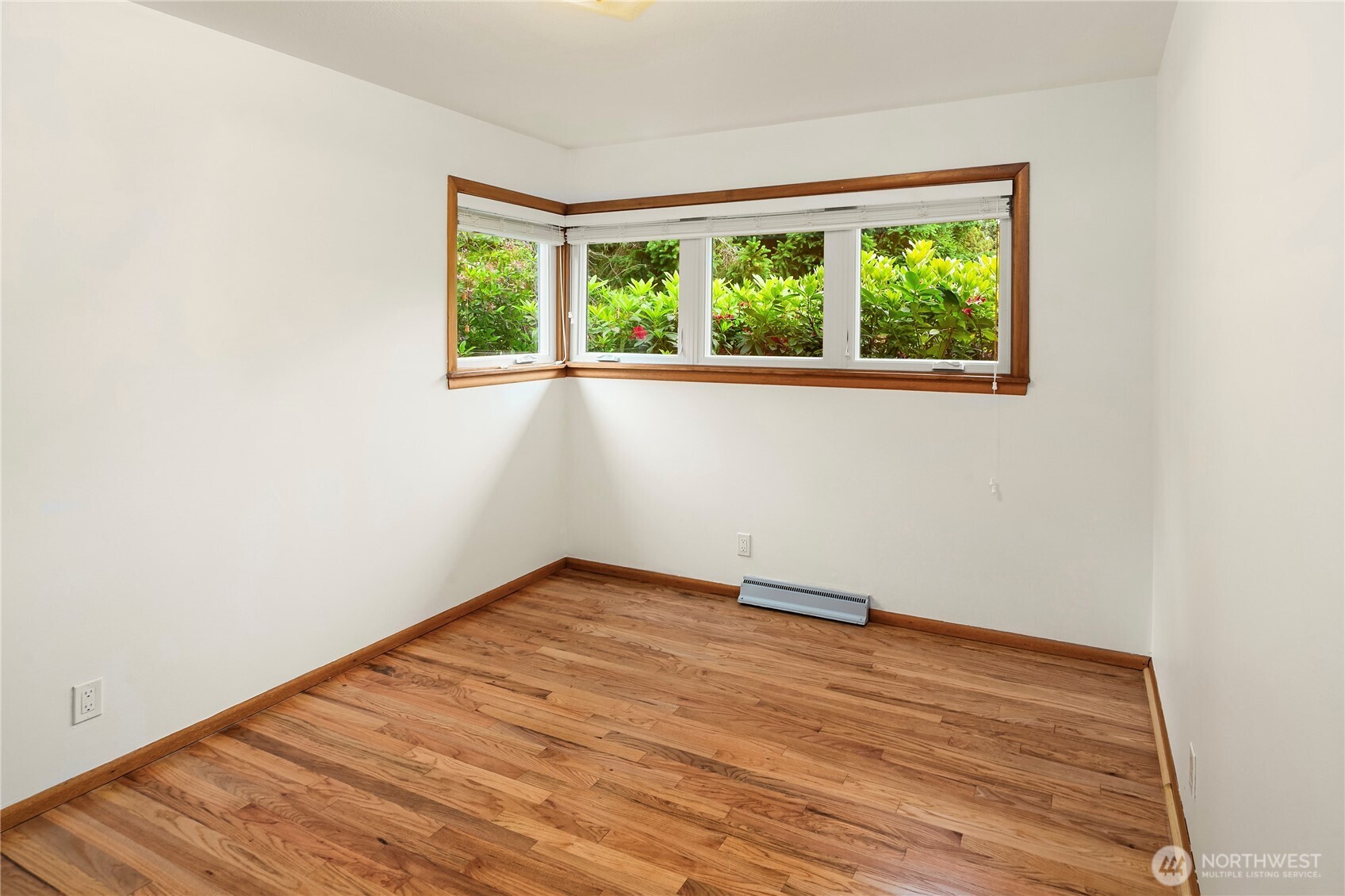 827 Marine View Circle Property Photo 18