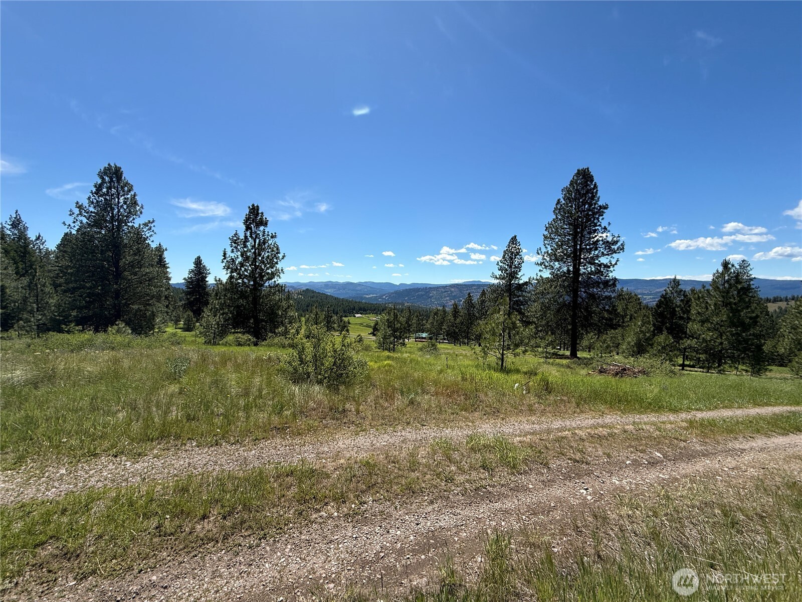 5 Hidden Spring Ranch Road Property Photo 2