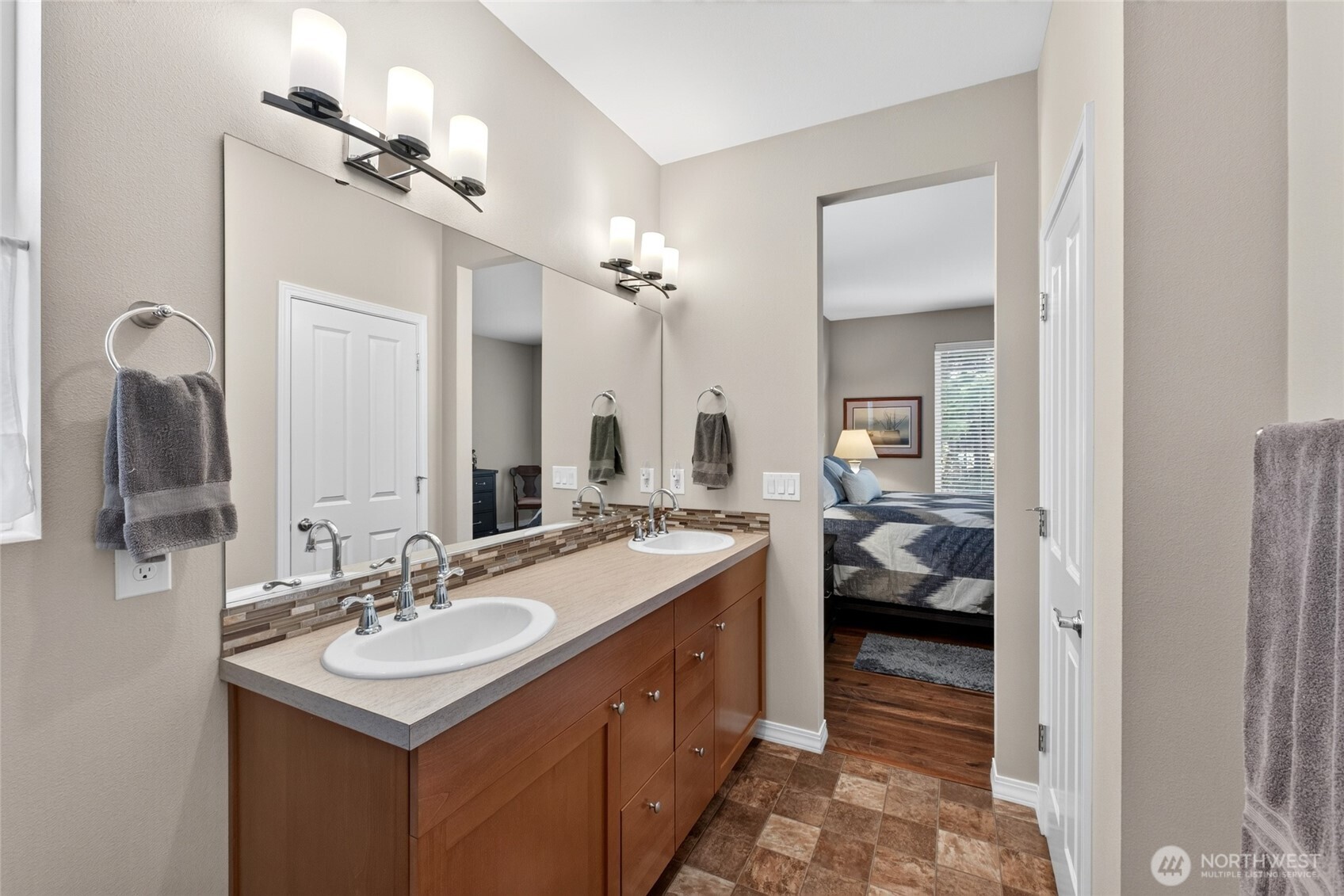 8551 Vashon Drive Property Photo 17