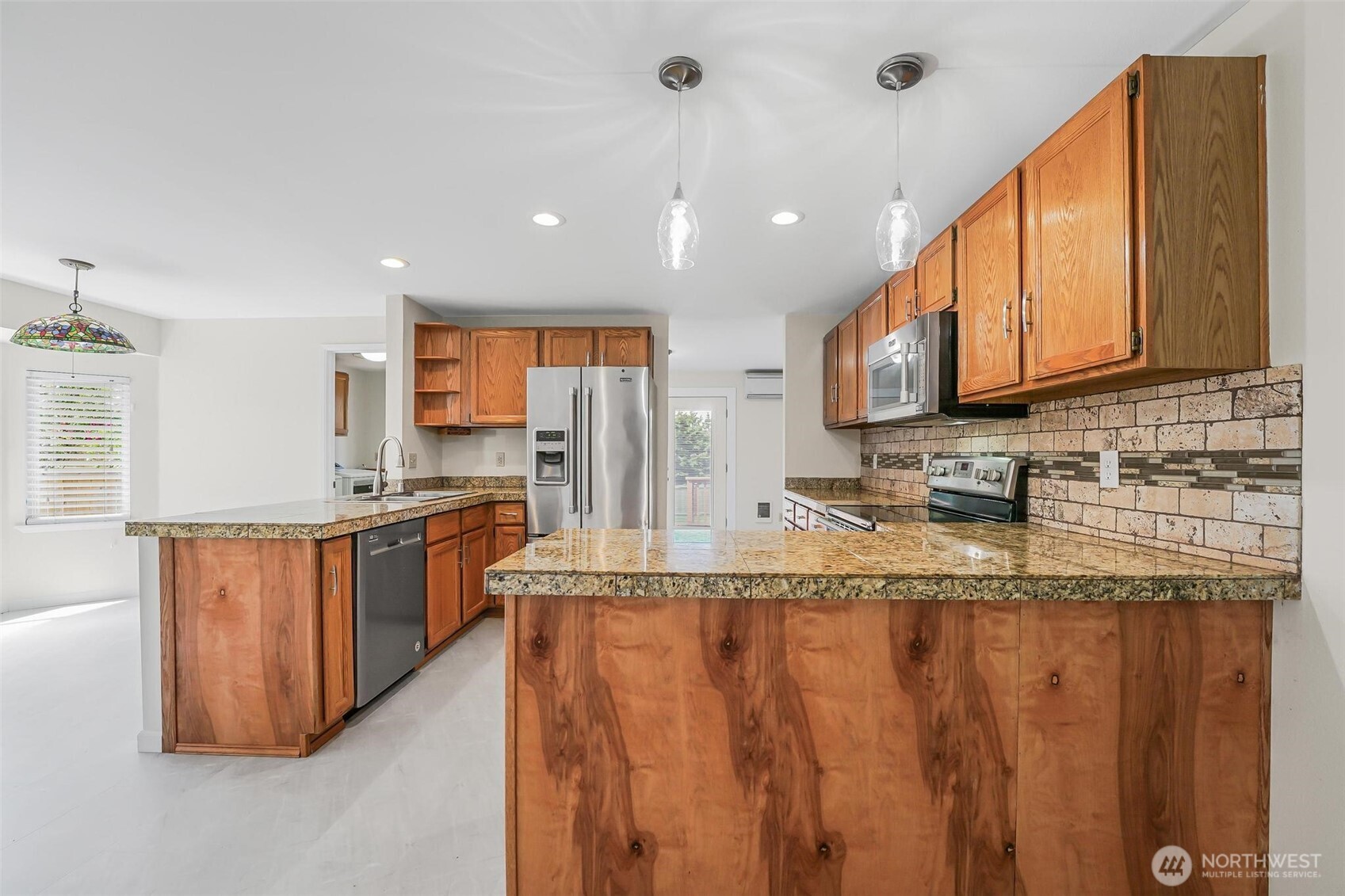 745 Erik Way Property Photo 4