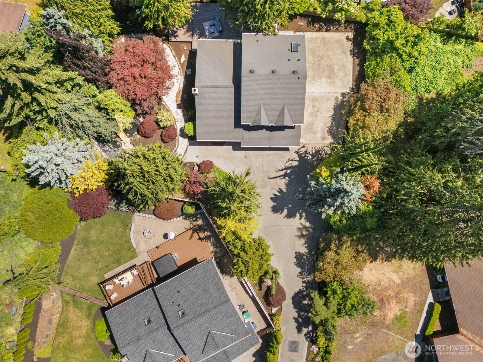 15931 2nd Place Property Photo 10