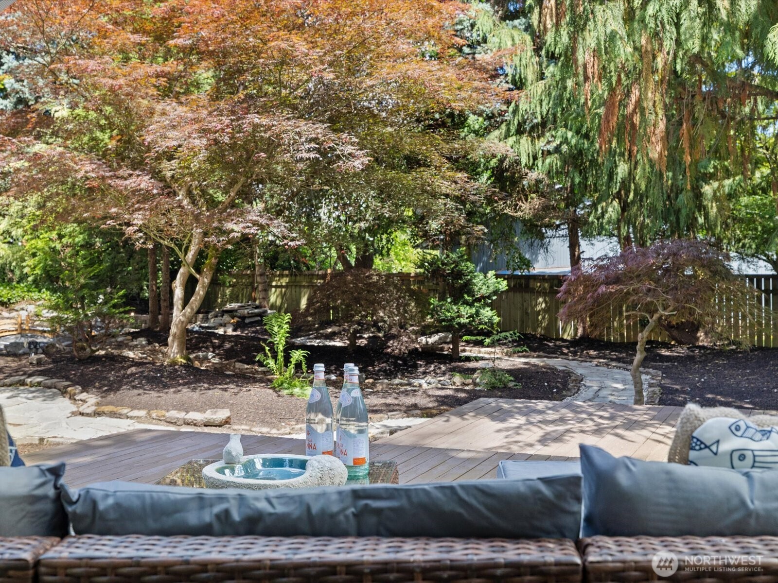 15931 2nd Place Property Photo 13
