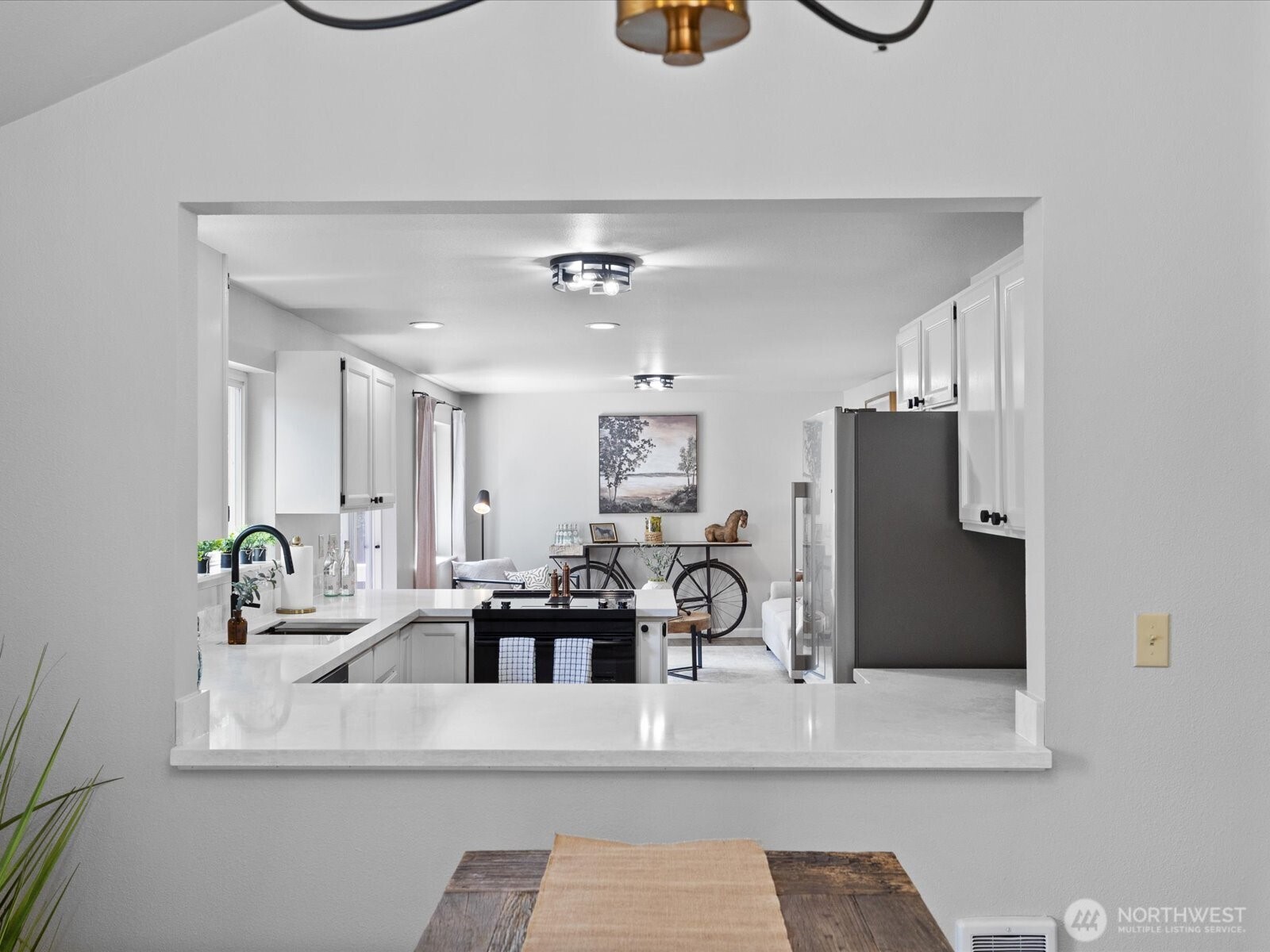 15931 2nd Place Property Photo 24