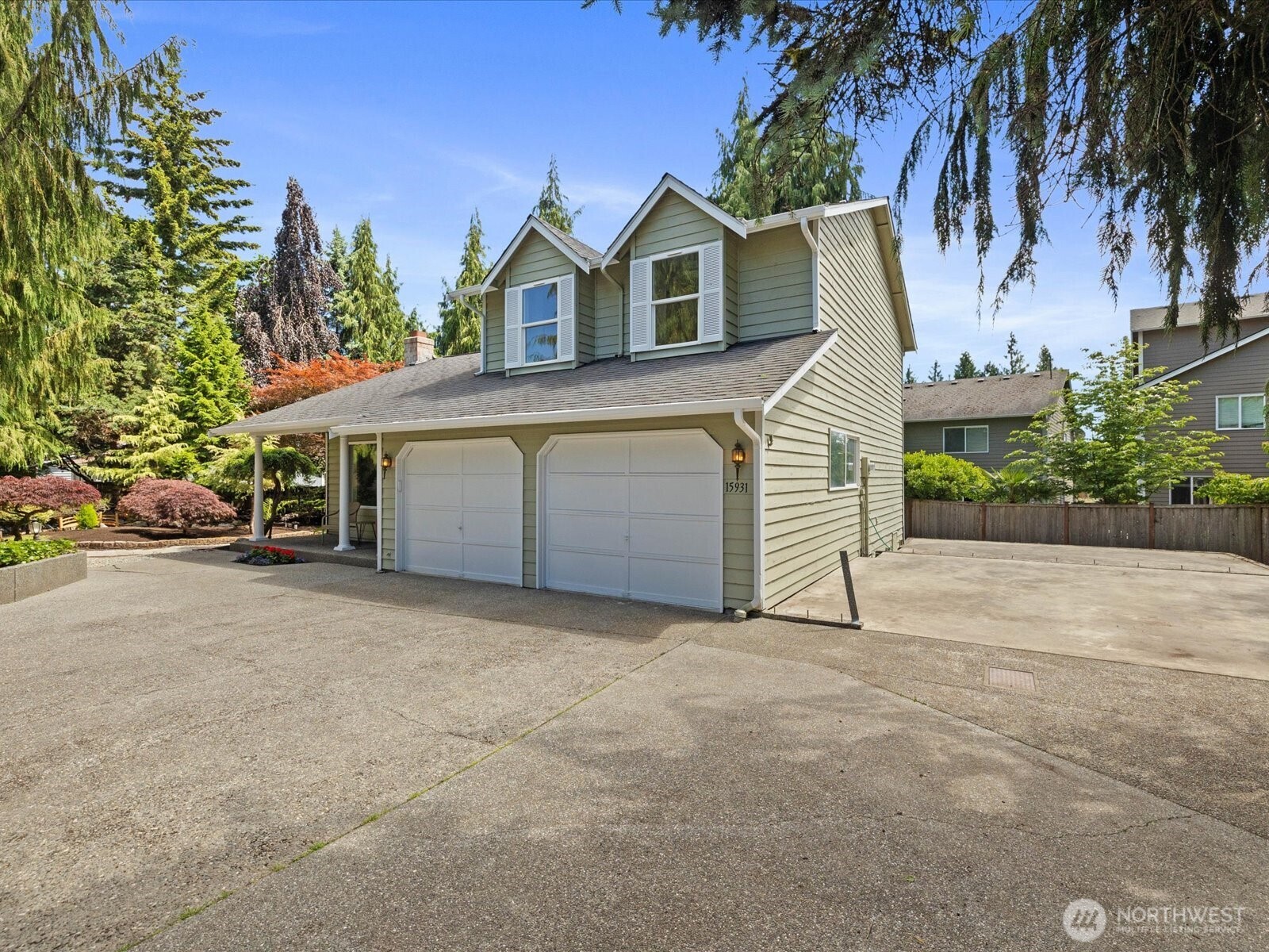 15931 2nd Place Property Photo 29
