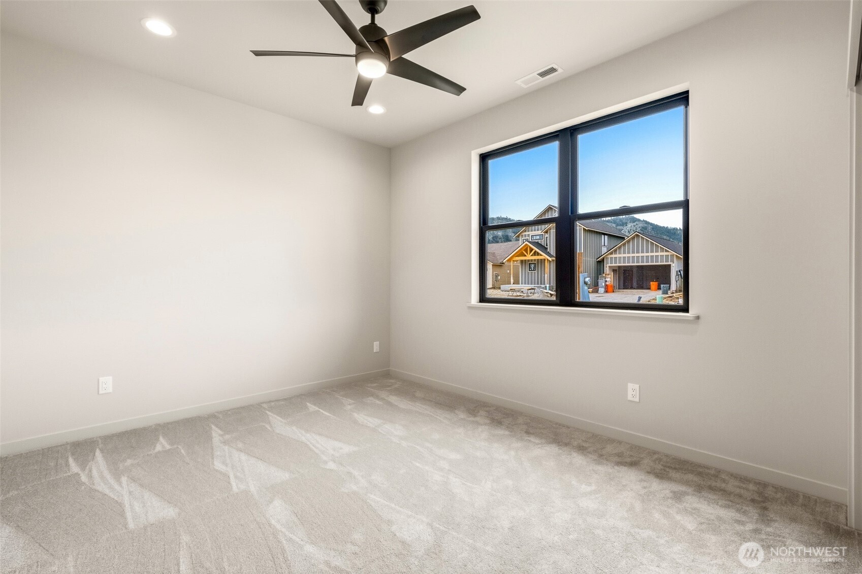 131 Fruitful Place Property Photo 6