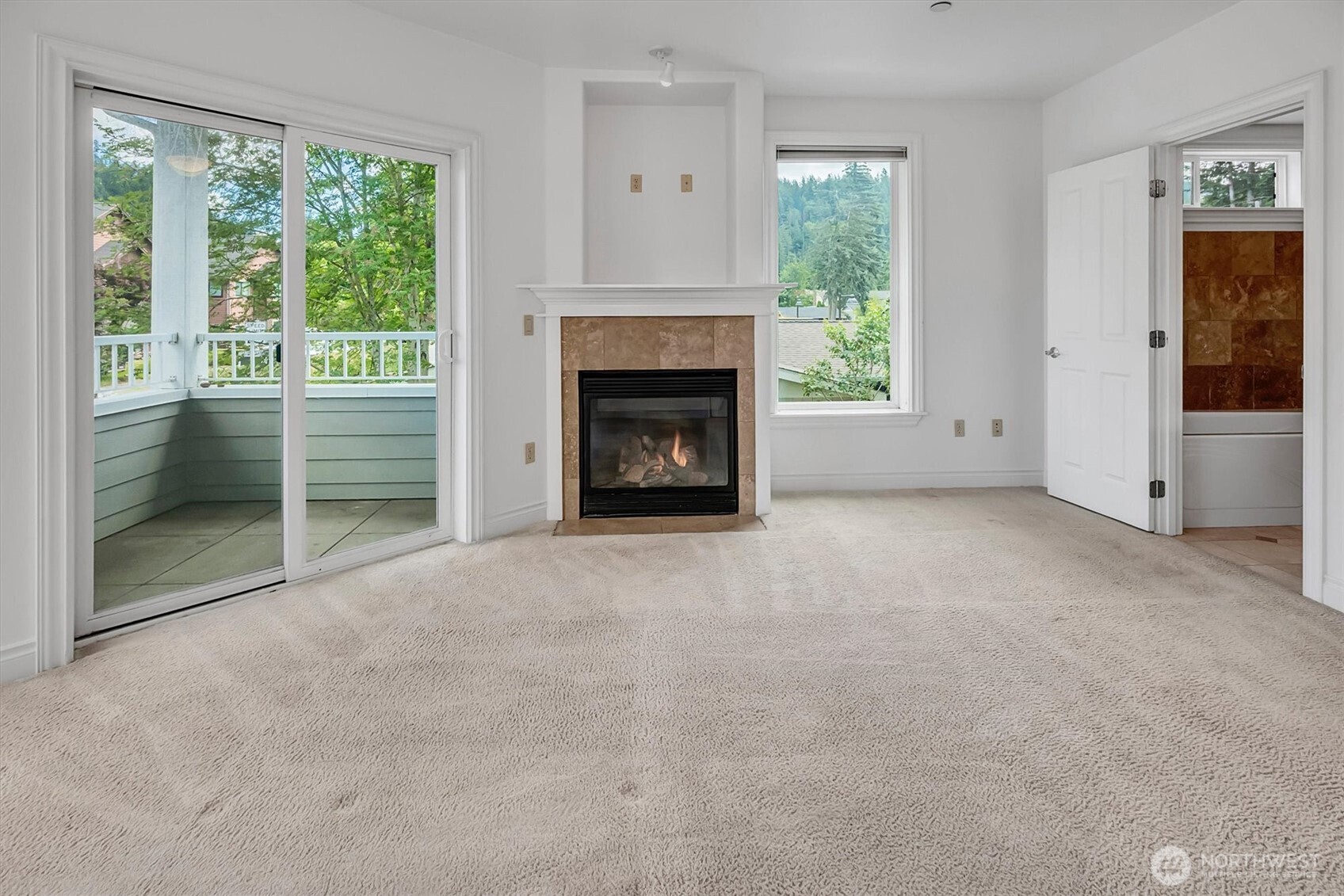275 E Sunset Way 1a Property Photo 16