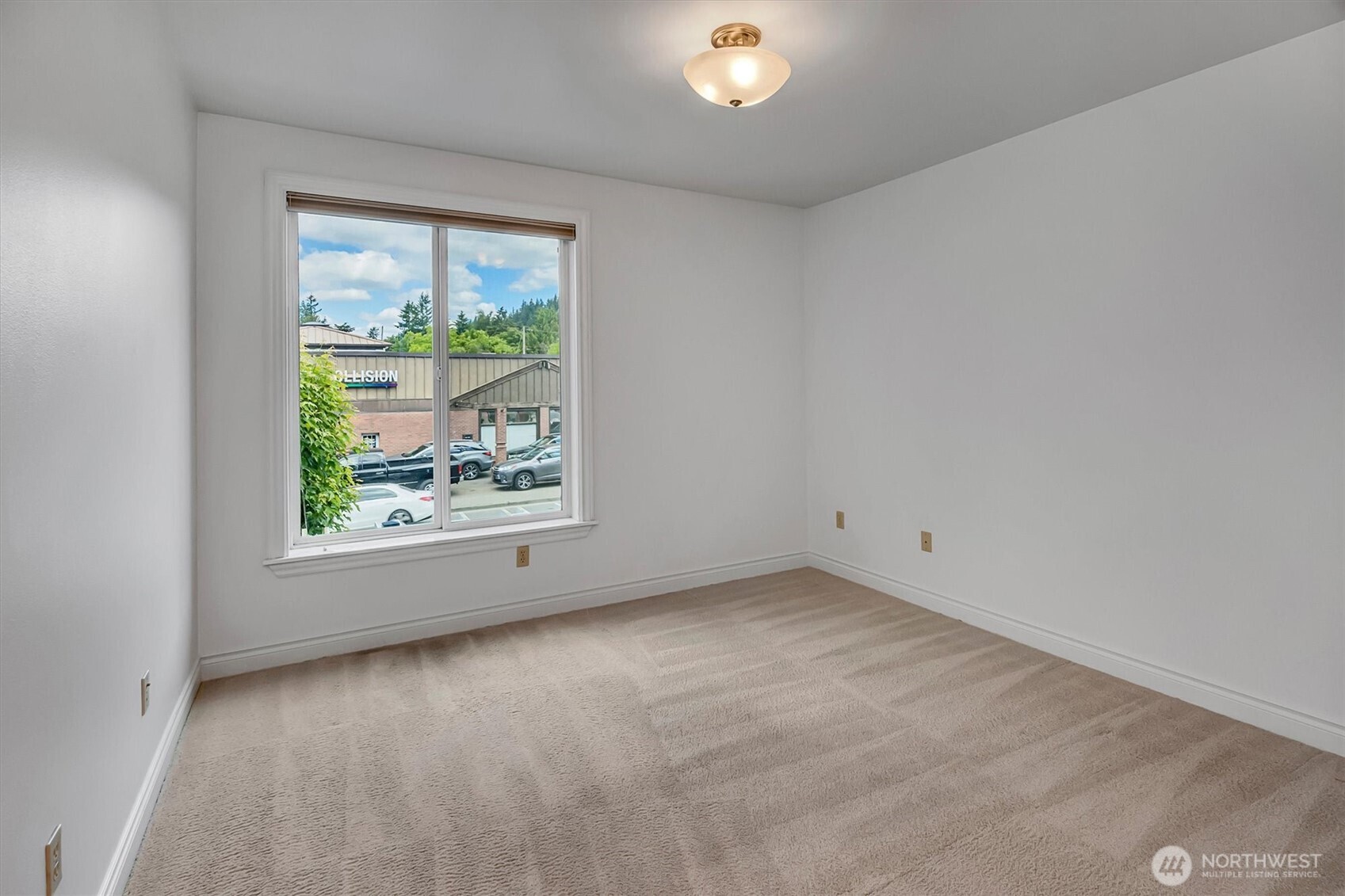 275 E Sunset Way 1a Property Photo 19