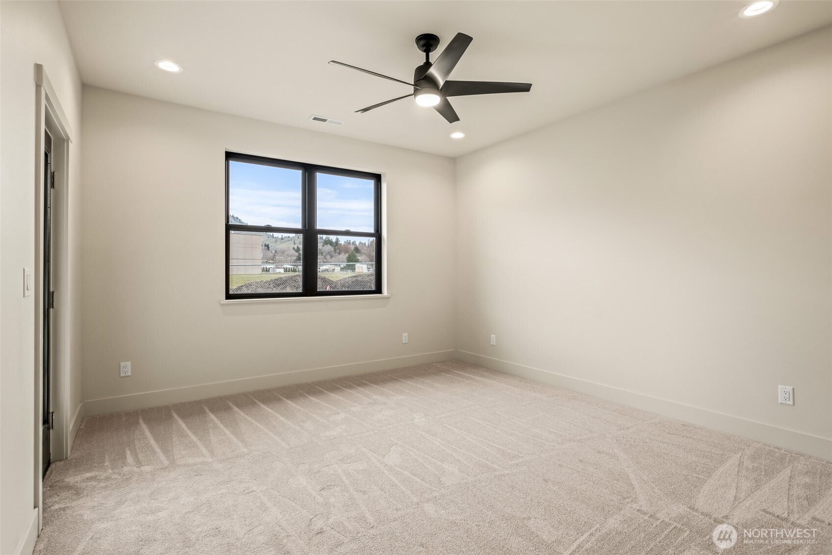 130 Fruitful Place Property Photo 14