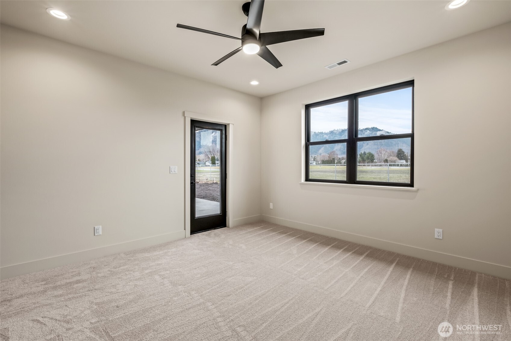 130 Fruitful Place Property Photo 15