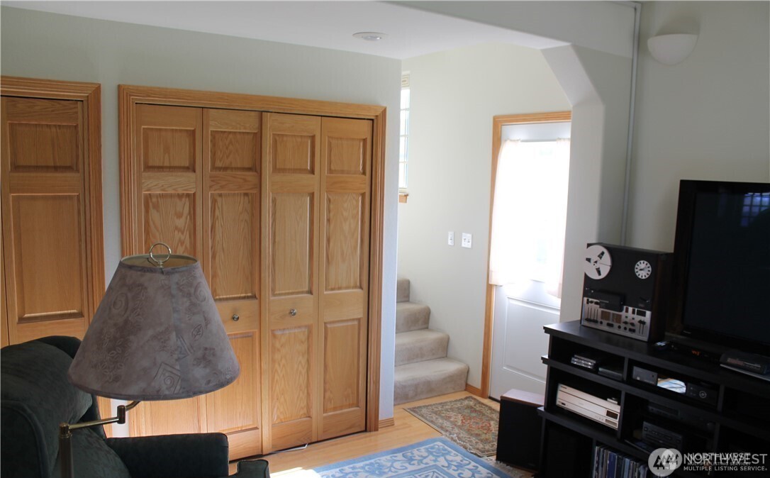 27 Orchard Loop Property Photo 7