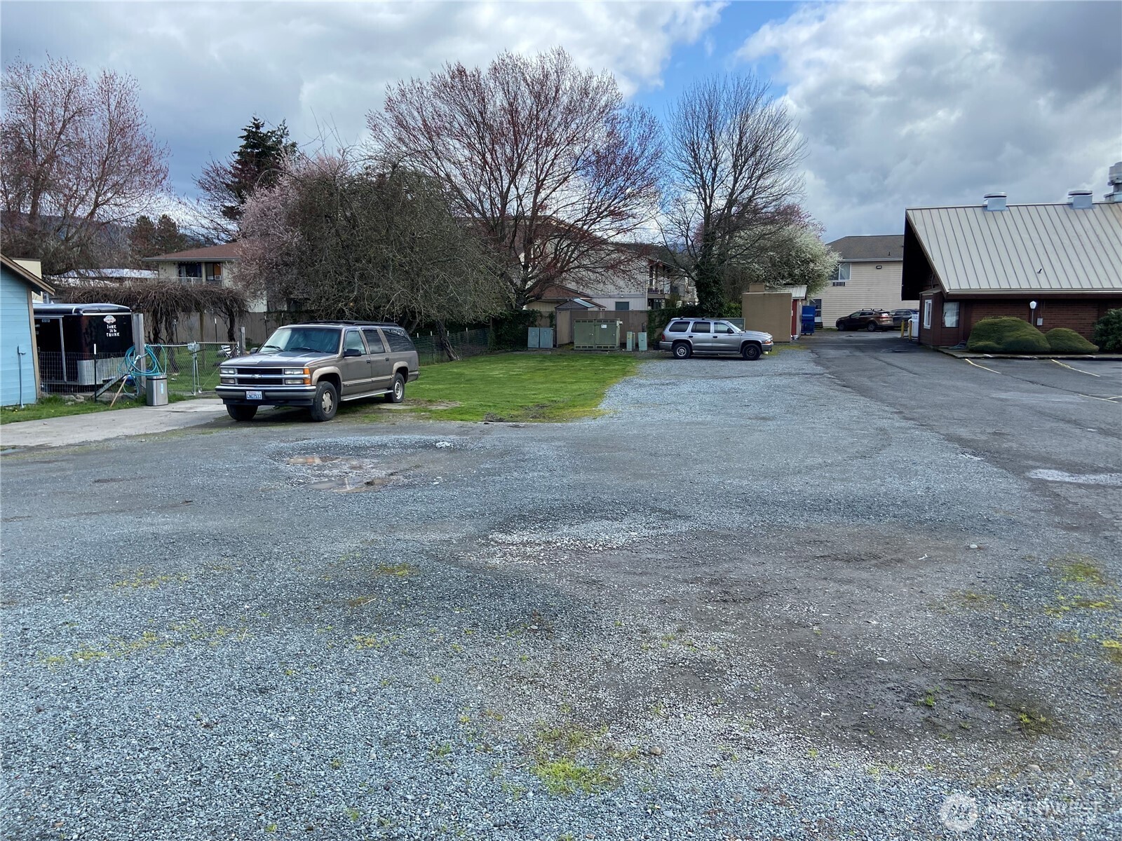 103 Washington Property Photo 3