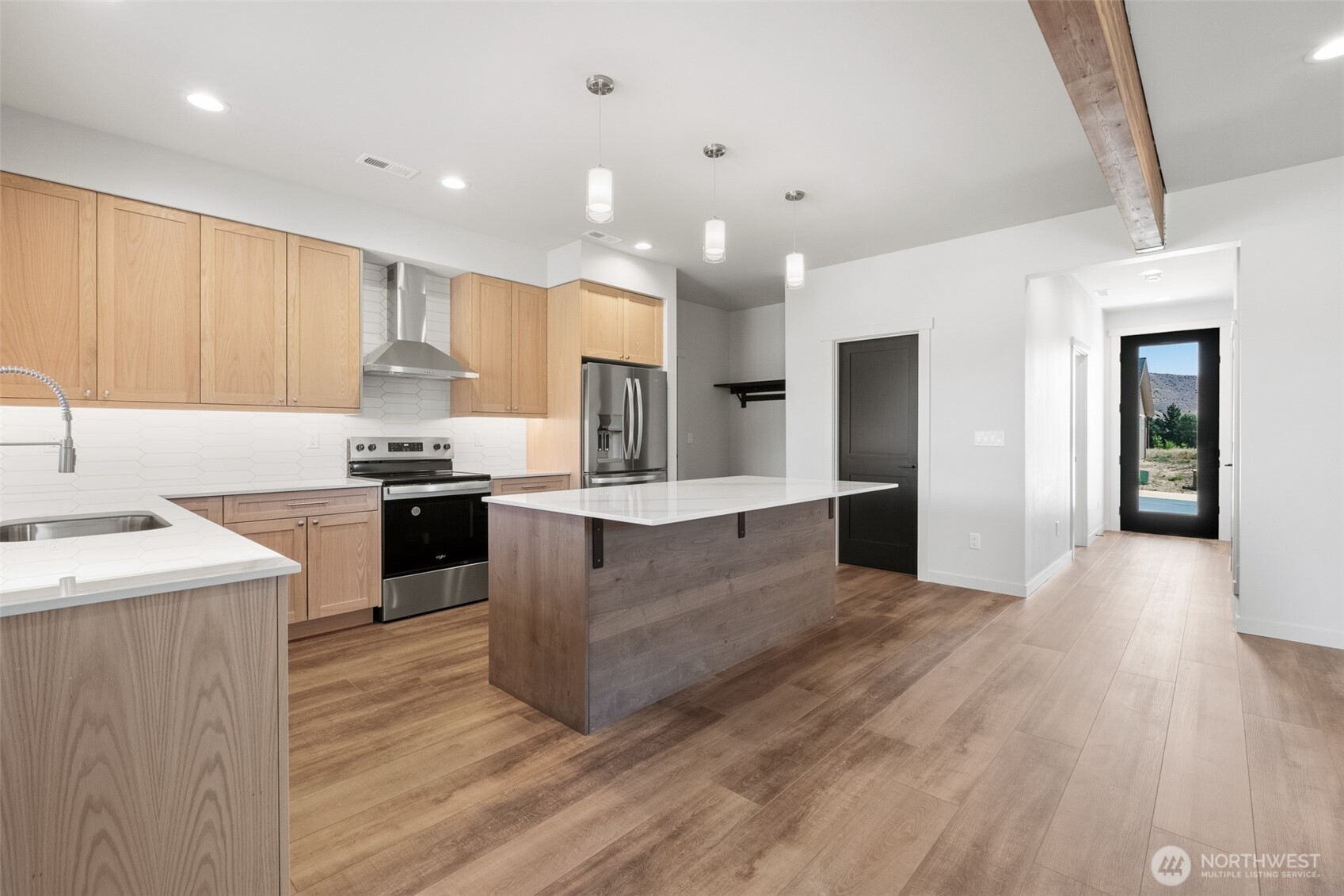 106 Fruitful Place Property Photo 3