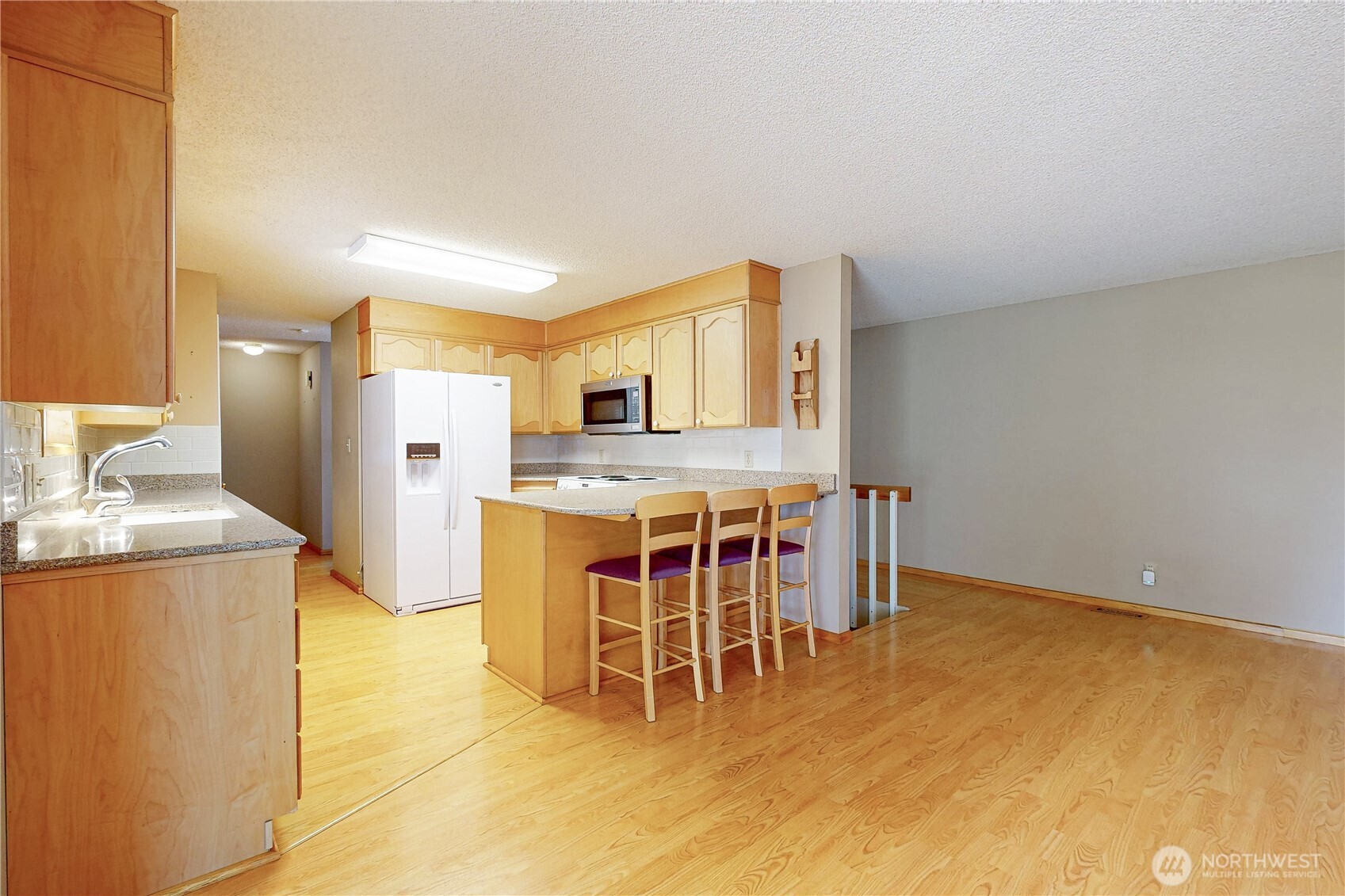 2287 Granite Drive Property Photo 5