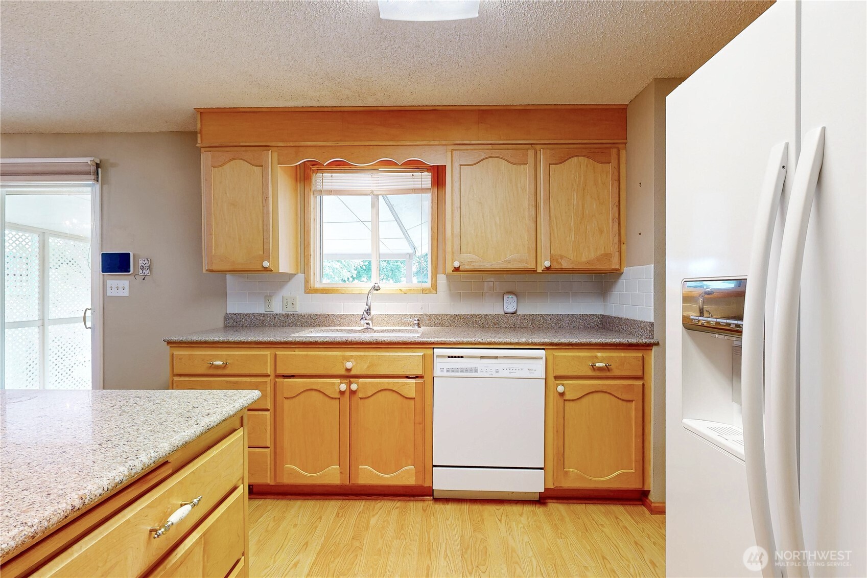 2287 Granite Drive Property Photo 7